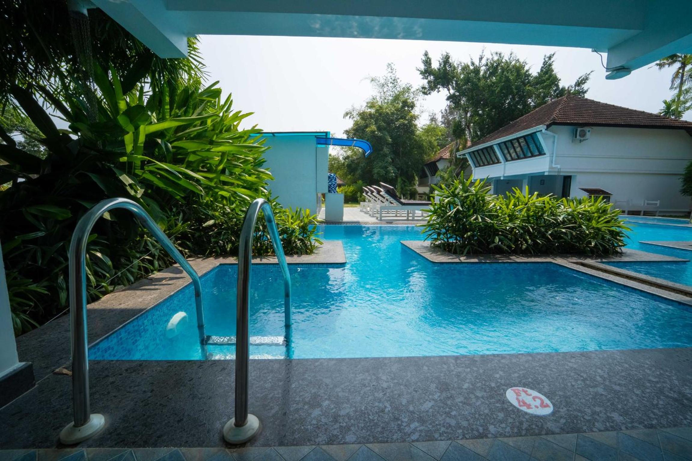 Meandering Pool Cottage - Photo 10