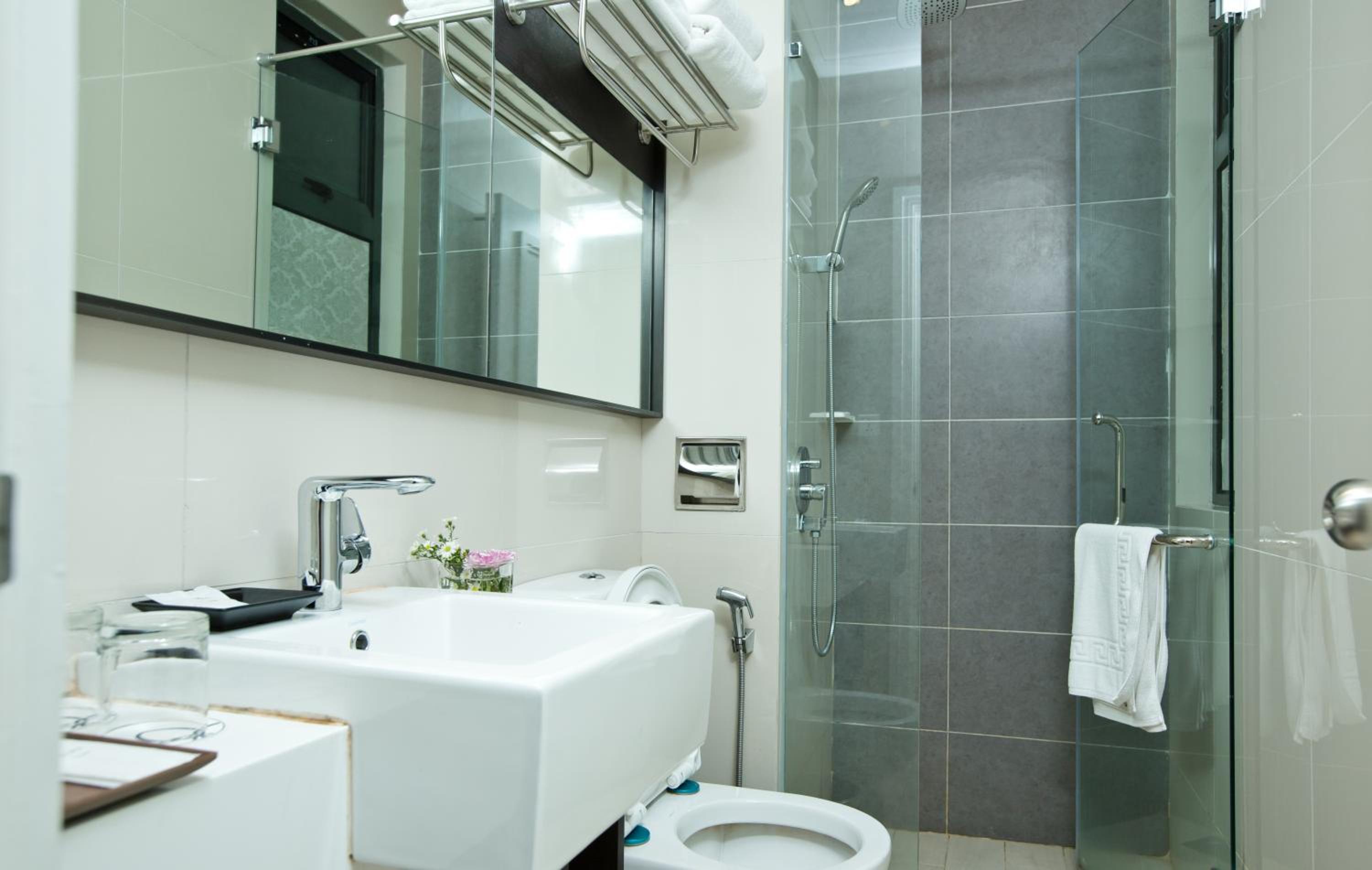 2BR Suite photo 2