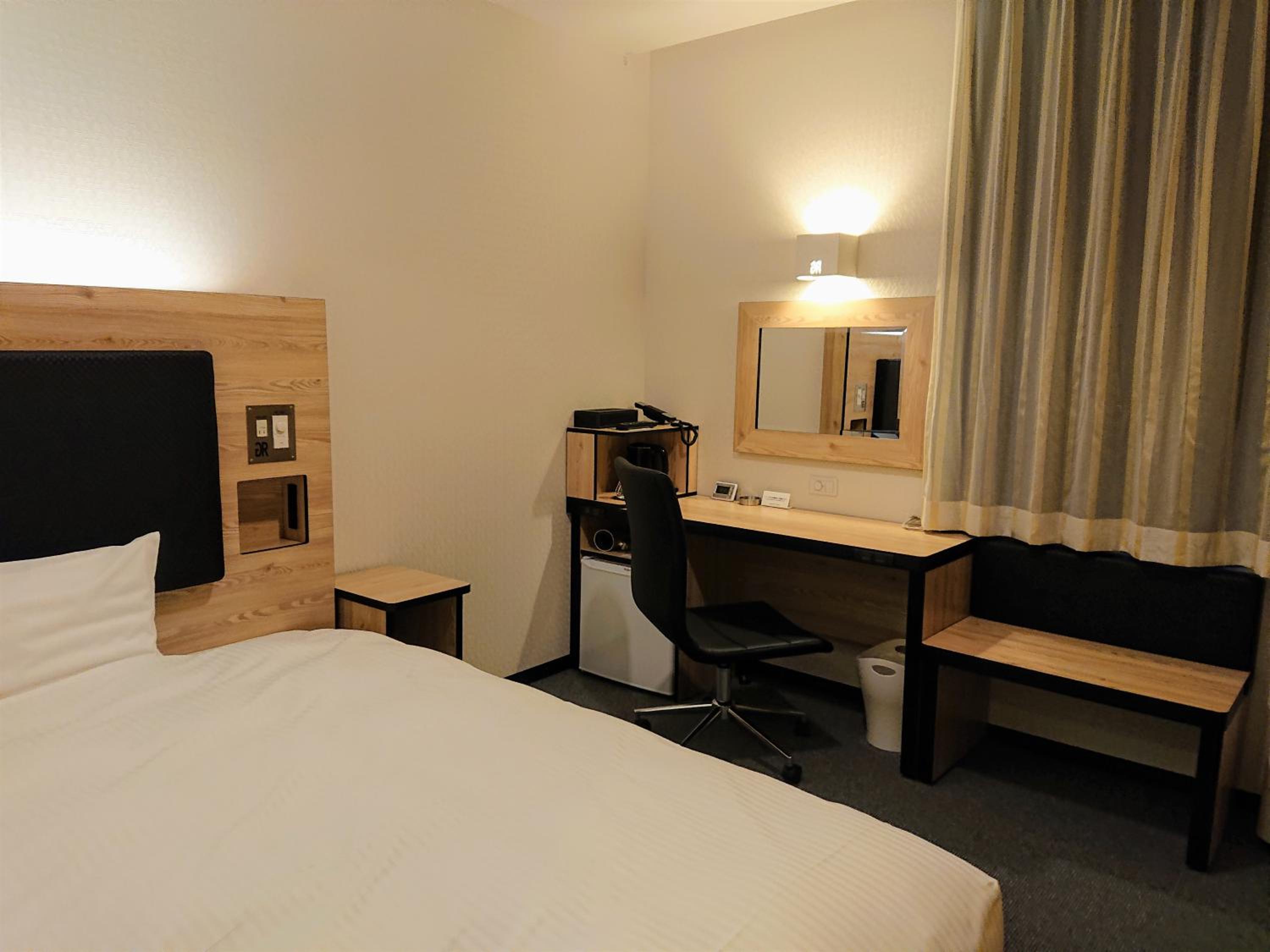 Single Room(2 Adult) - Smoking