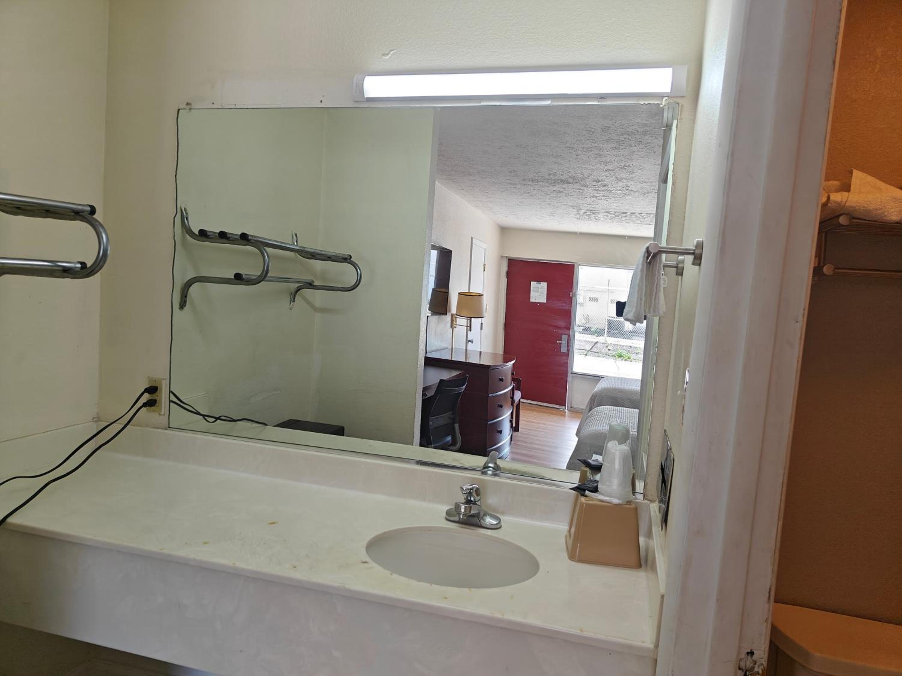 Double Room with Two Double Beds - Non-Smoking