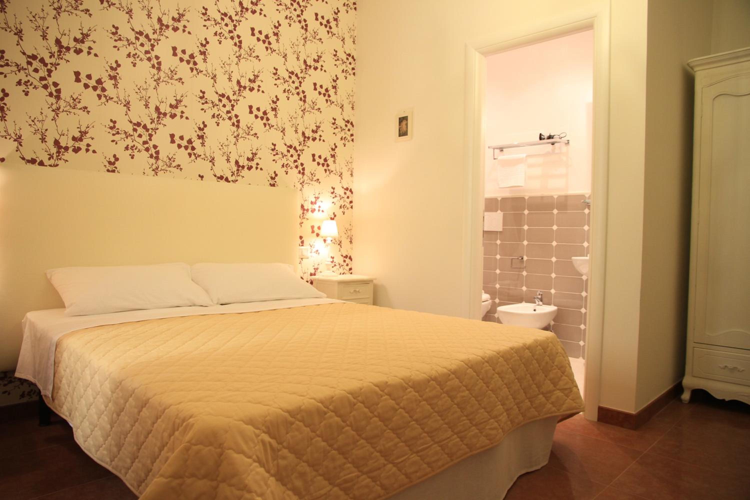 Double or Twin Room photo 1