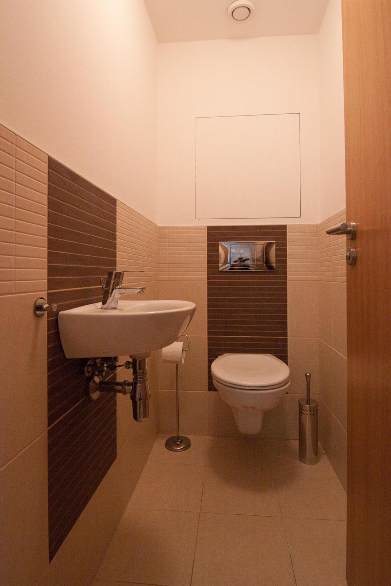 Two-Bedroom Apartment - Photo 33