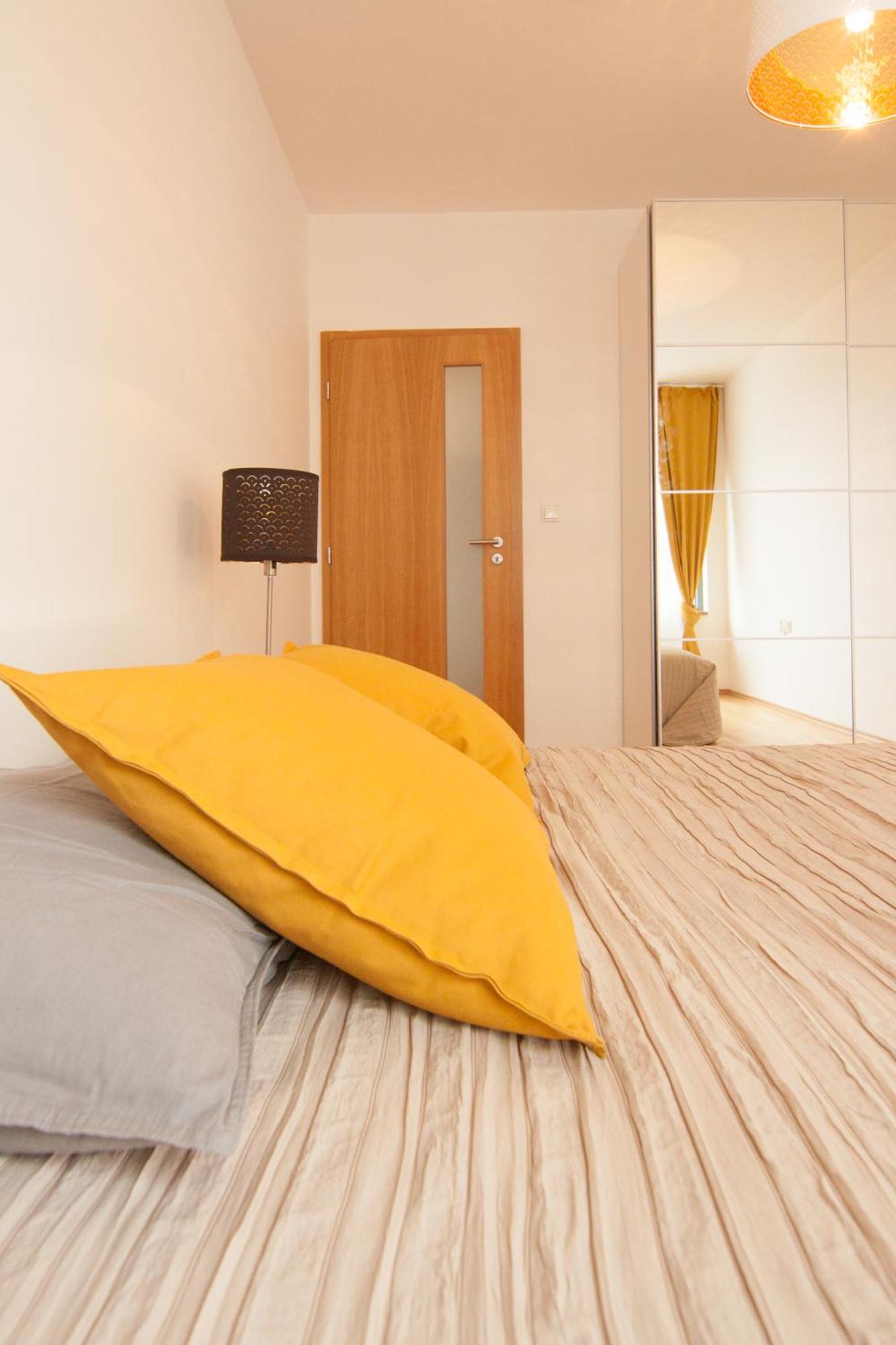 Two-Bedroom Apartment - Photo 31