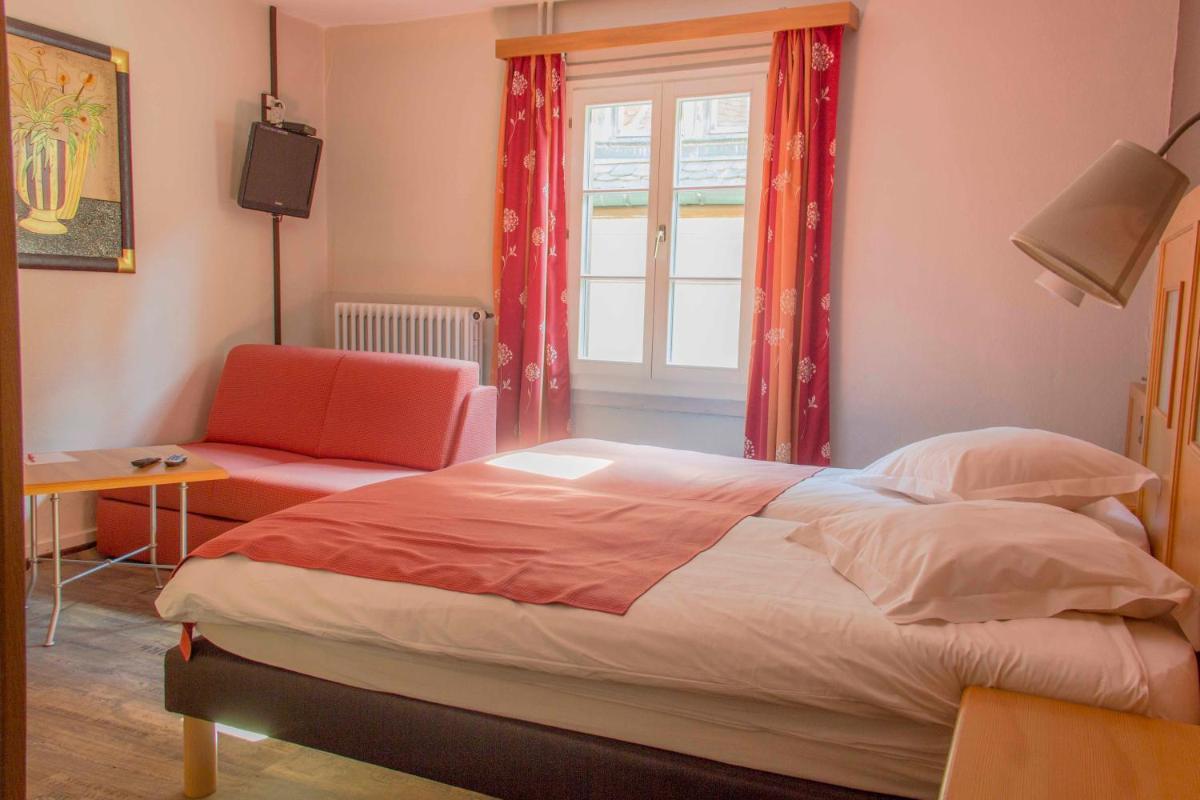 Economy Double Room photo 3