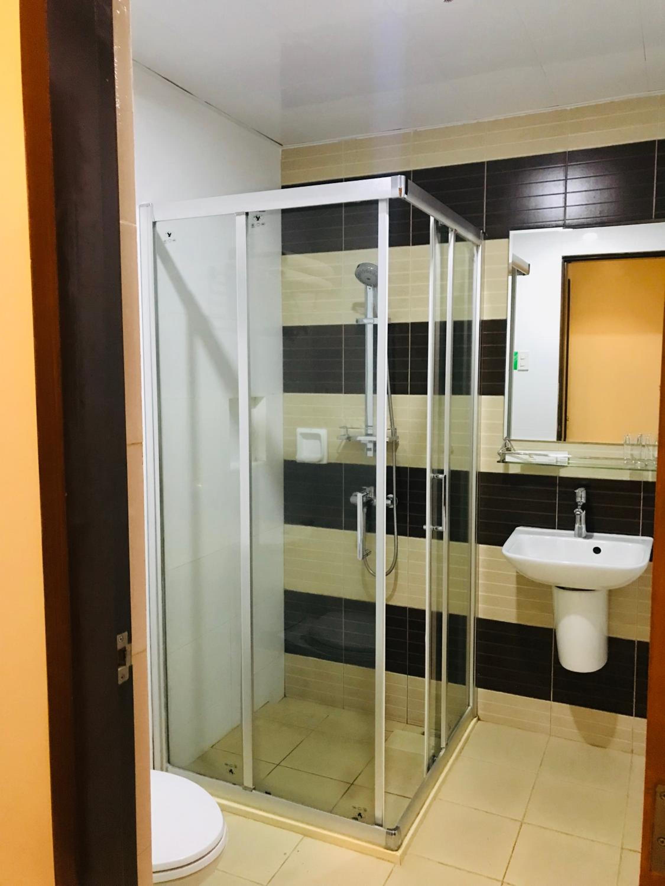 Standard Twin Room - Photo 18