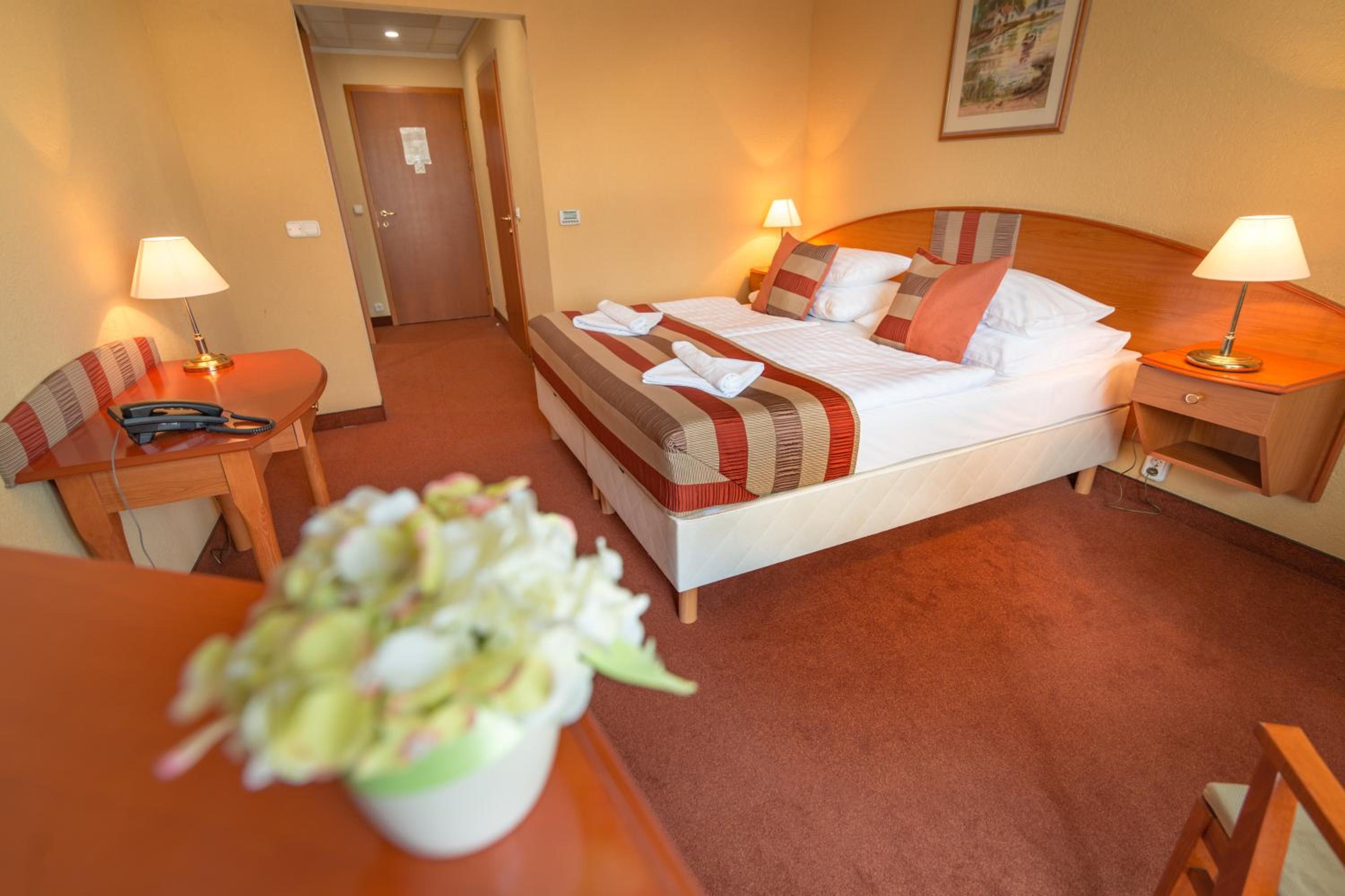 Standard Double Room with Balcony photo 3