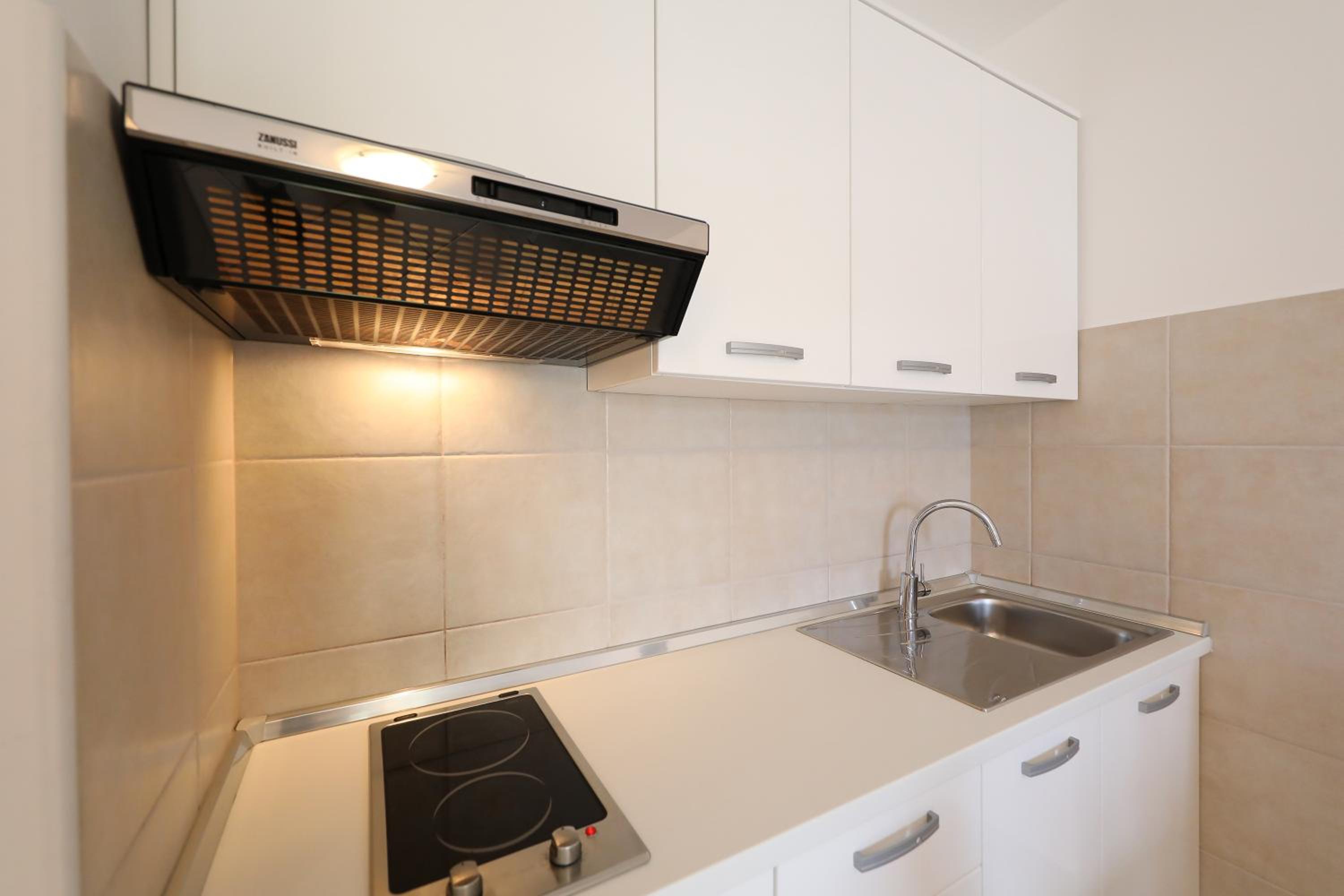 One-Bedroom Apartment with Terrace or Balcony - Photo 39