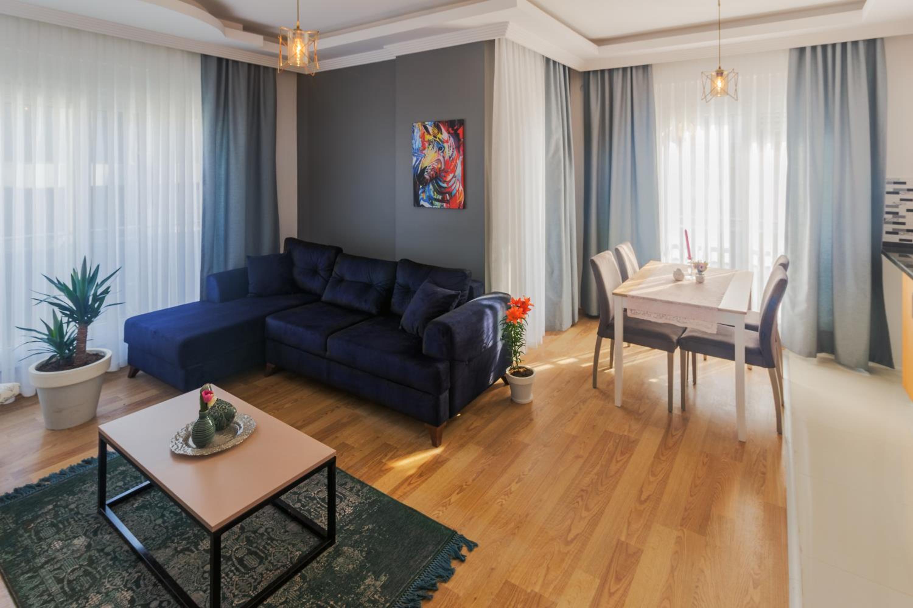 One-Bedroom Apartment