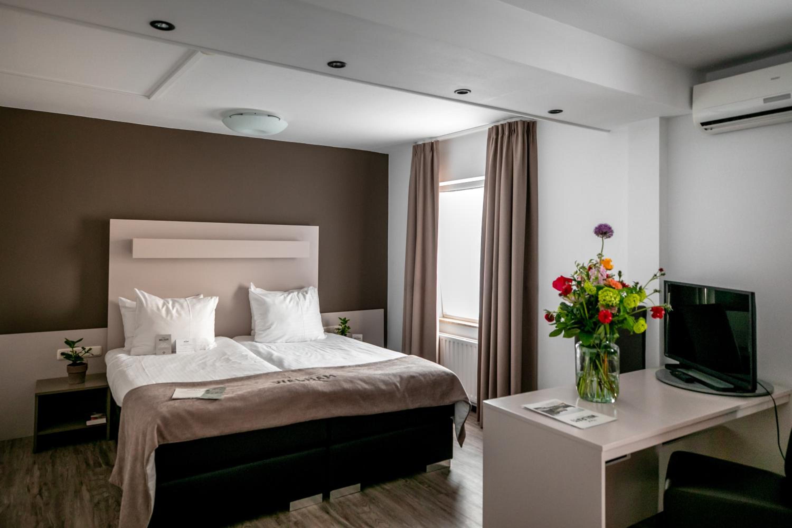 Plus Twin Room - Photo 2
