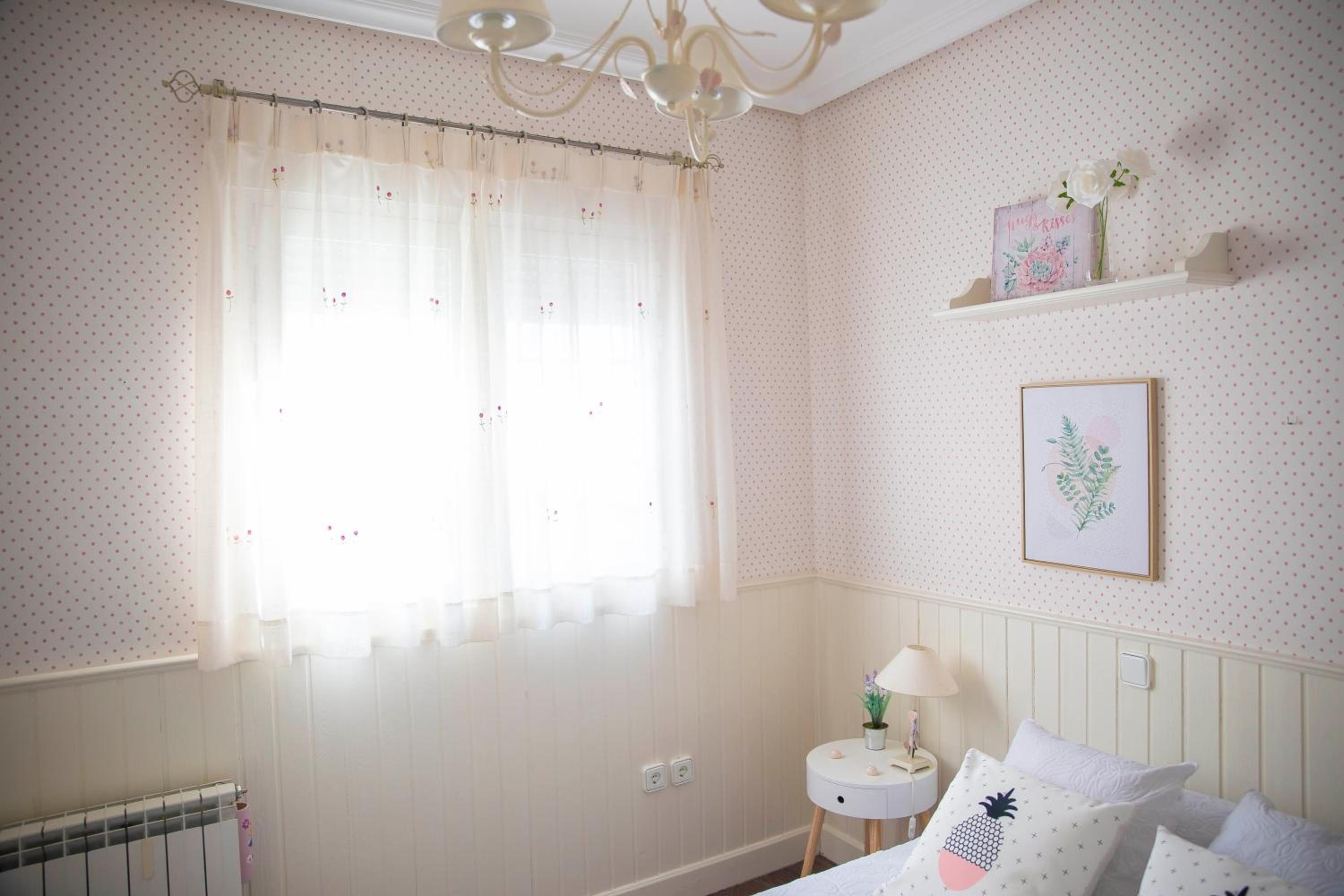 Four-Bedroom House - Photo 3