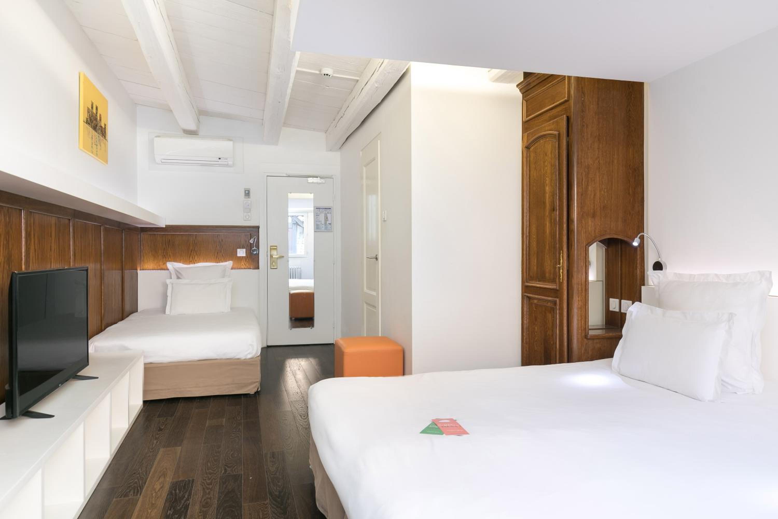 Superior Triple Room - Photo 1