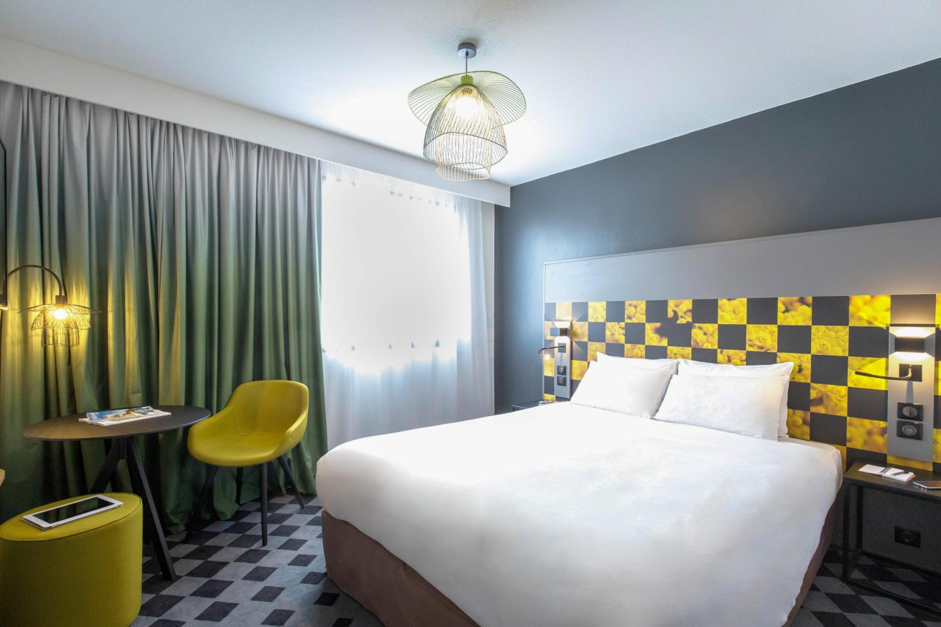 Standard Double Room - Photo 2
