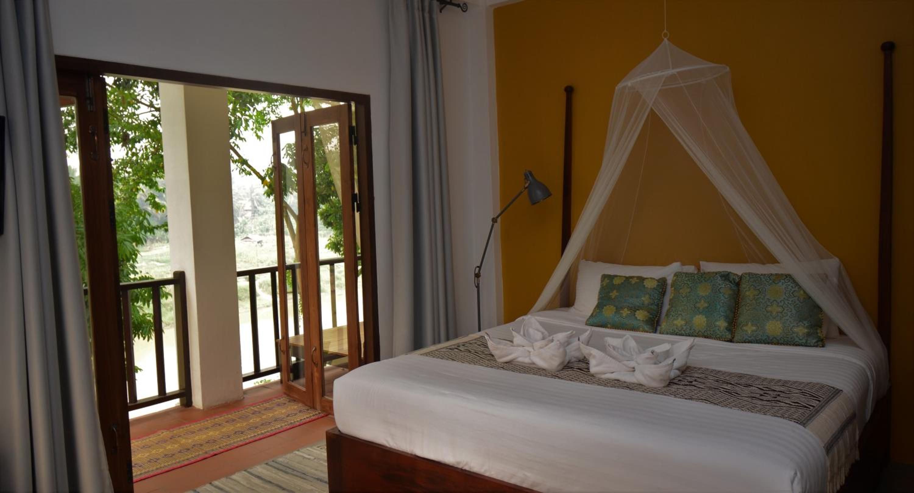 King Room with River View - Photo 9
