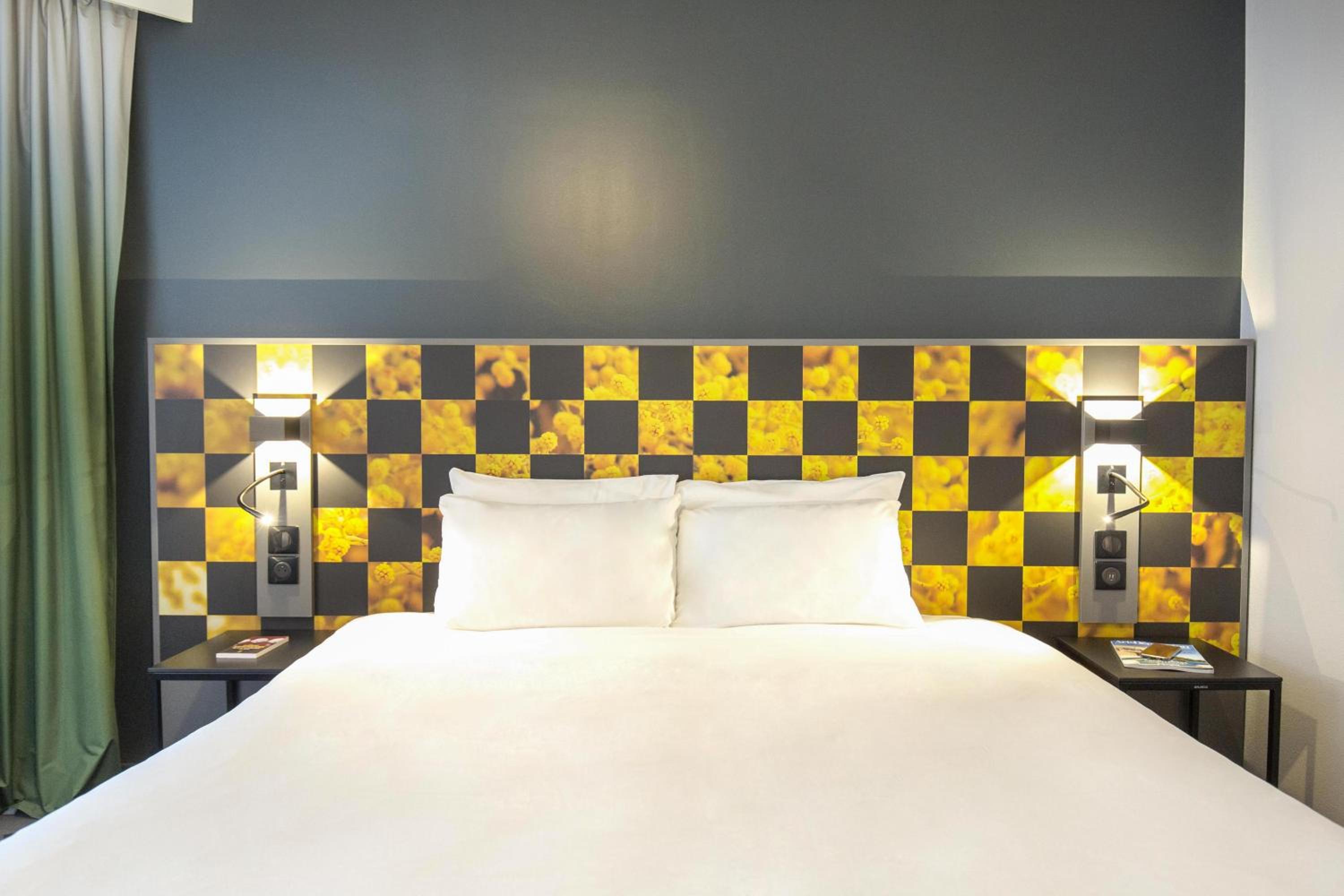 Standard Double Room - Photo 6