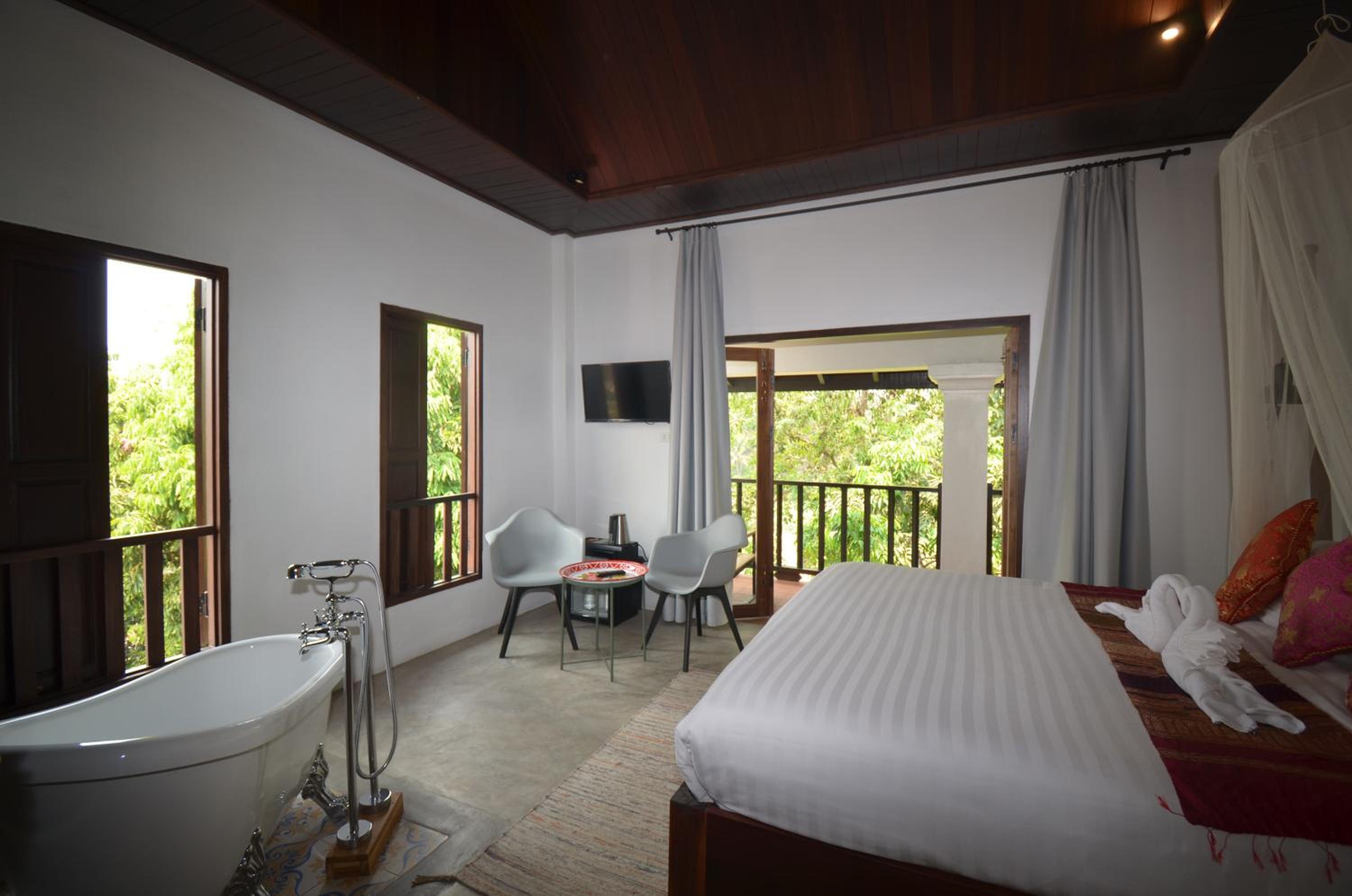 King Room with River View - Photo 27
