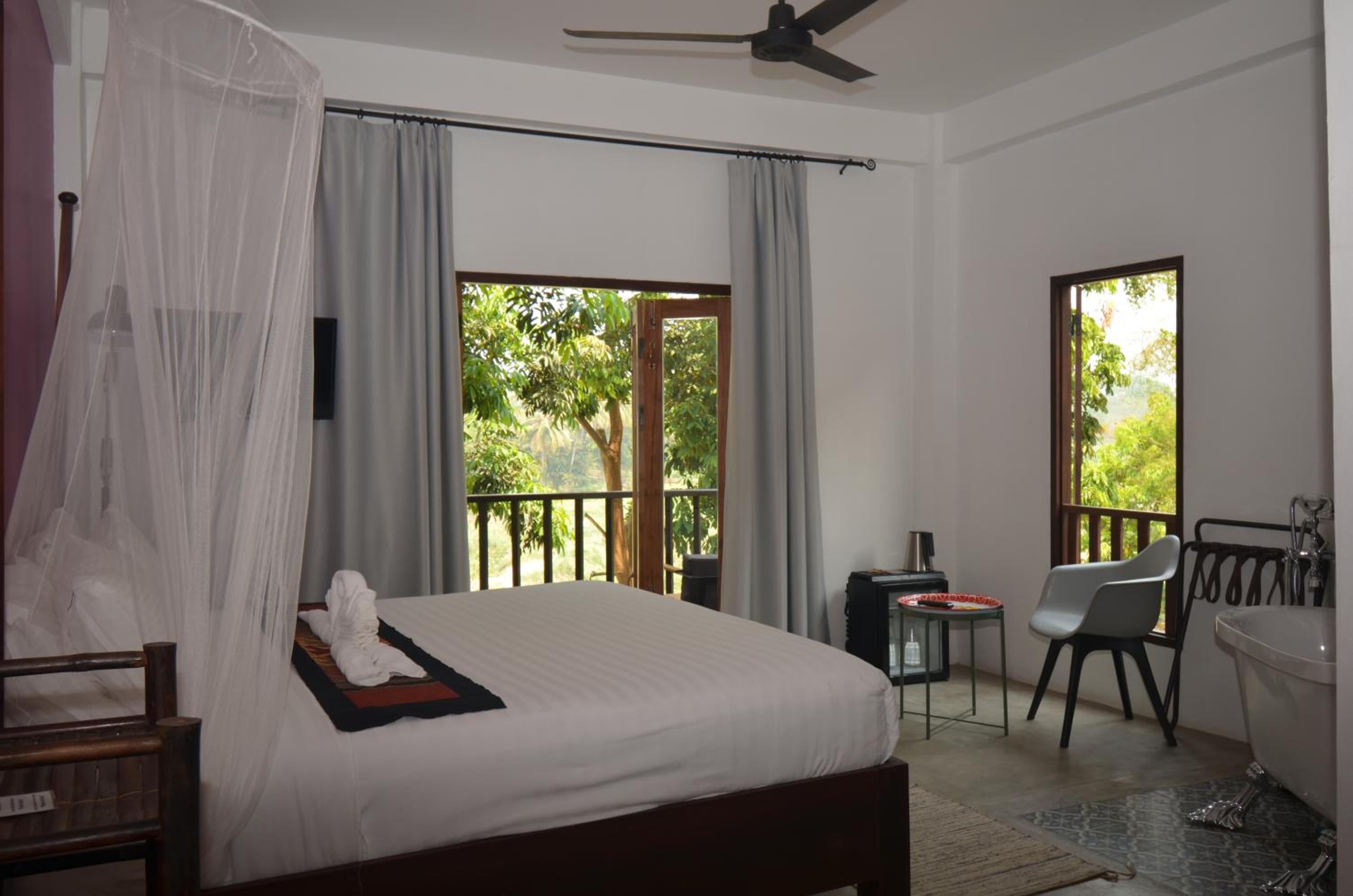 King Room with River View - Photo 28