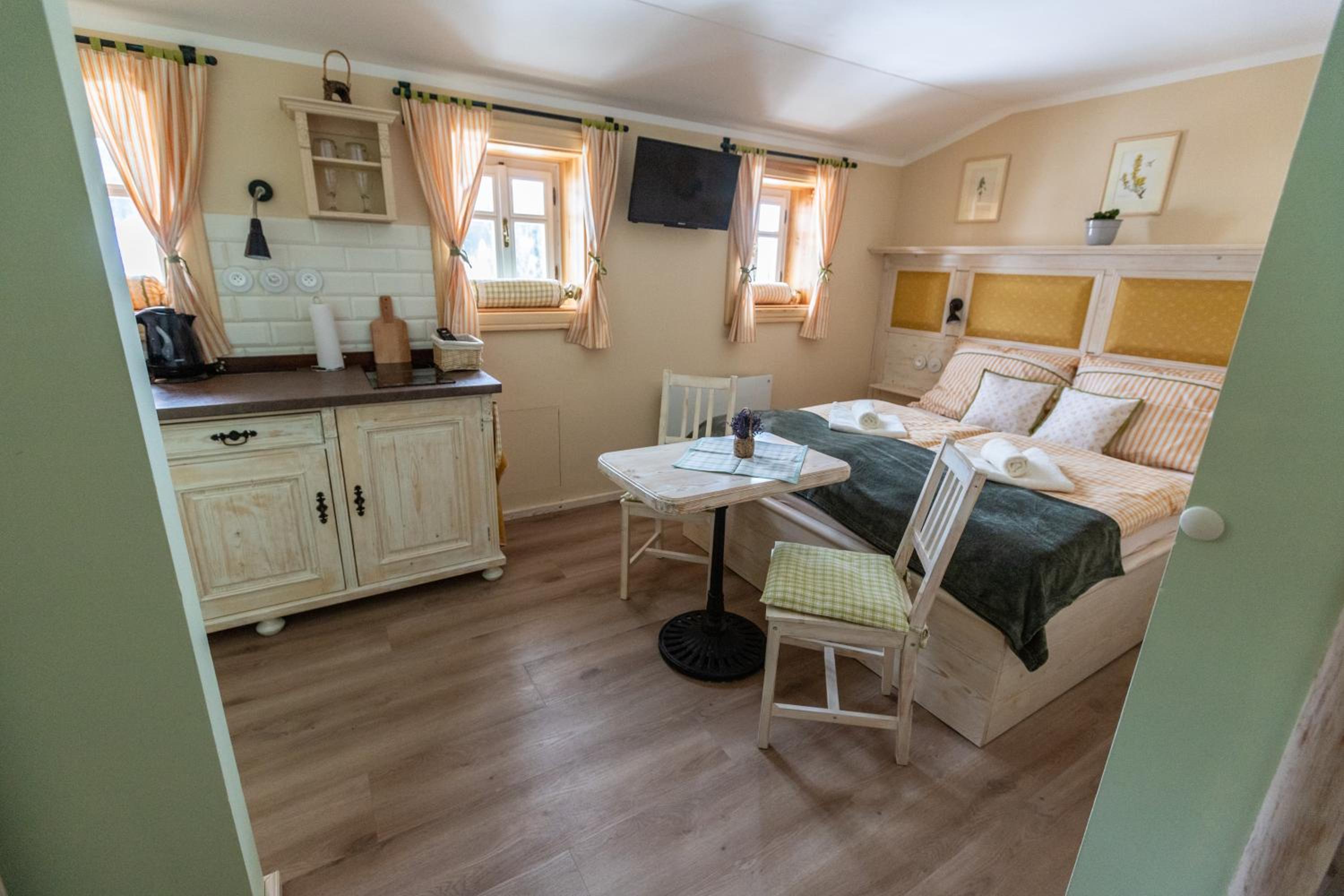 Suite photo 1
