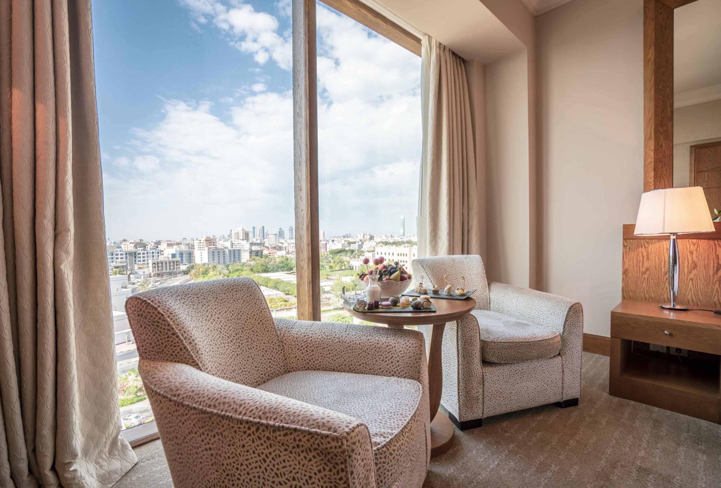 Luxury King Room - Photo 2
