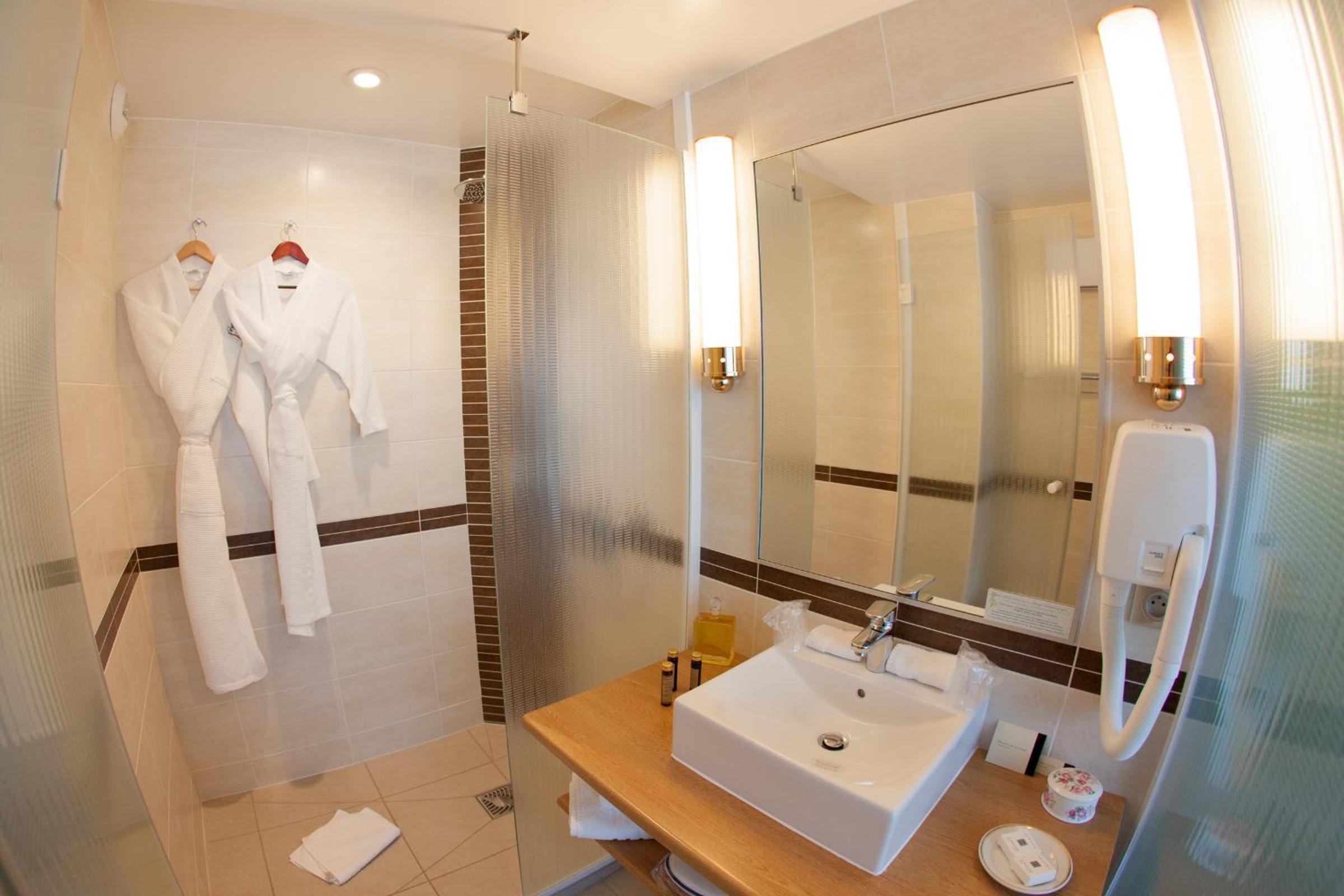 Superior Double Room with Panoramic Sea View - Photo 3