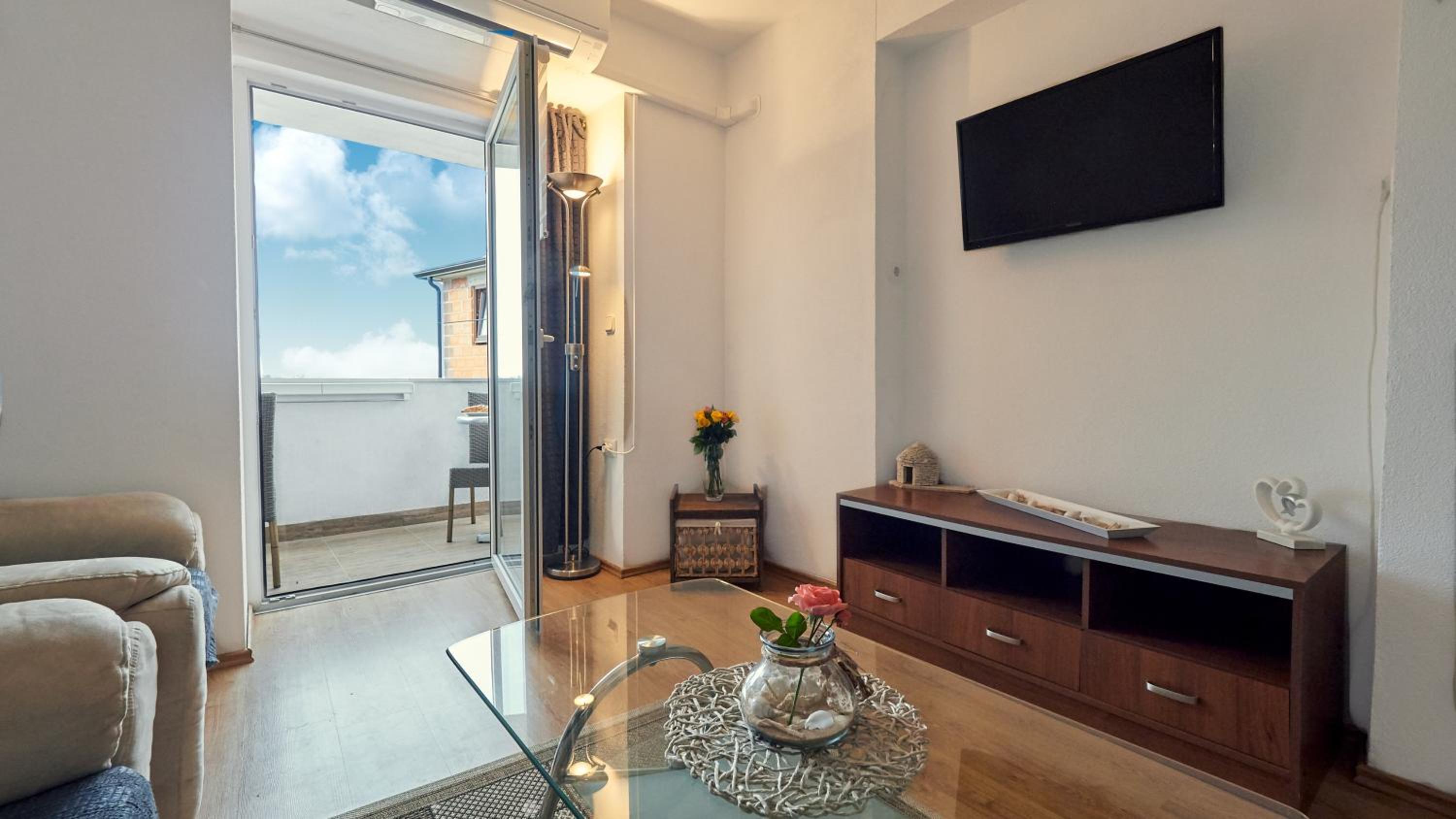 One Bedroom Apartment photo 1