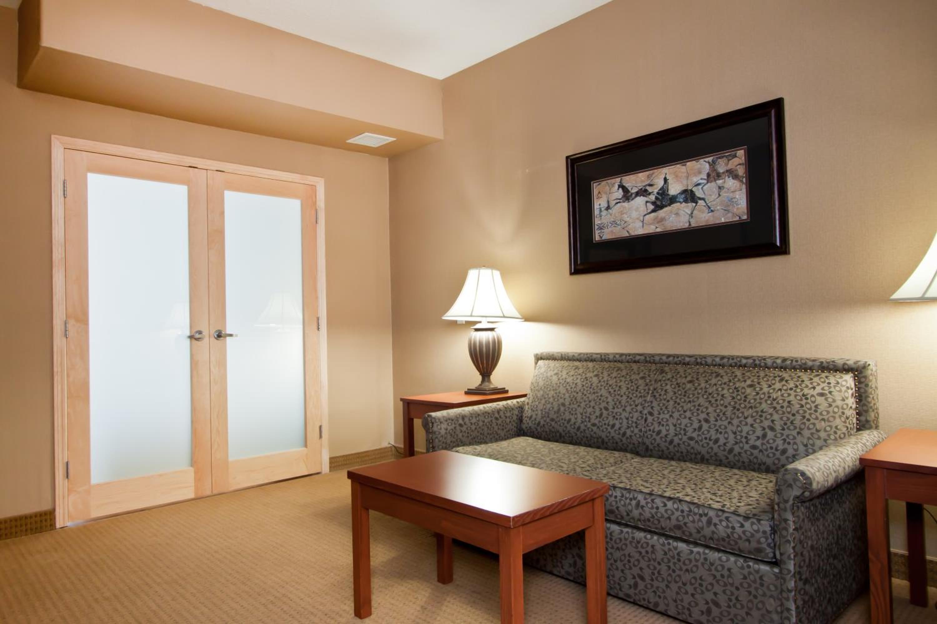 One-Bedroom King Suite - Non-Smoking - Photo 1