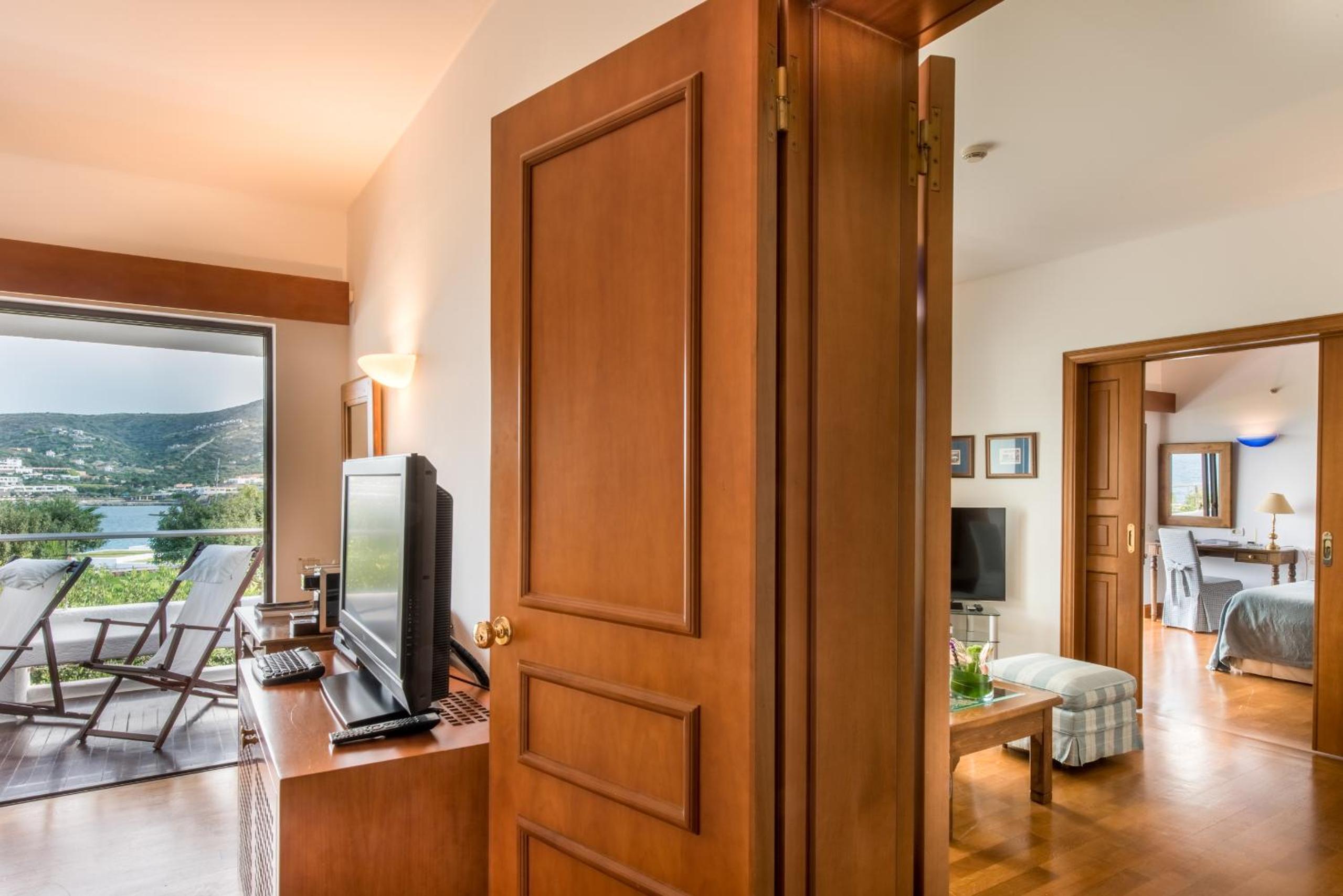 Family Hotel Suite Sea View (Two Bedrooms) - Photo 6
