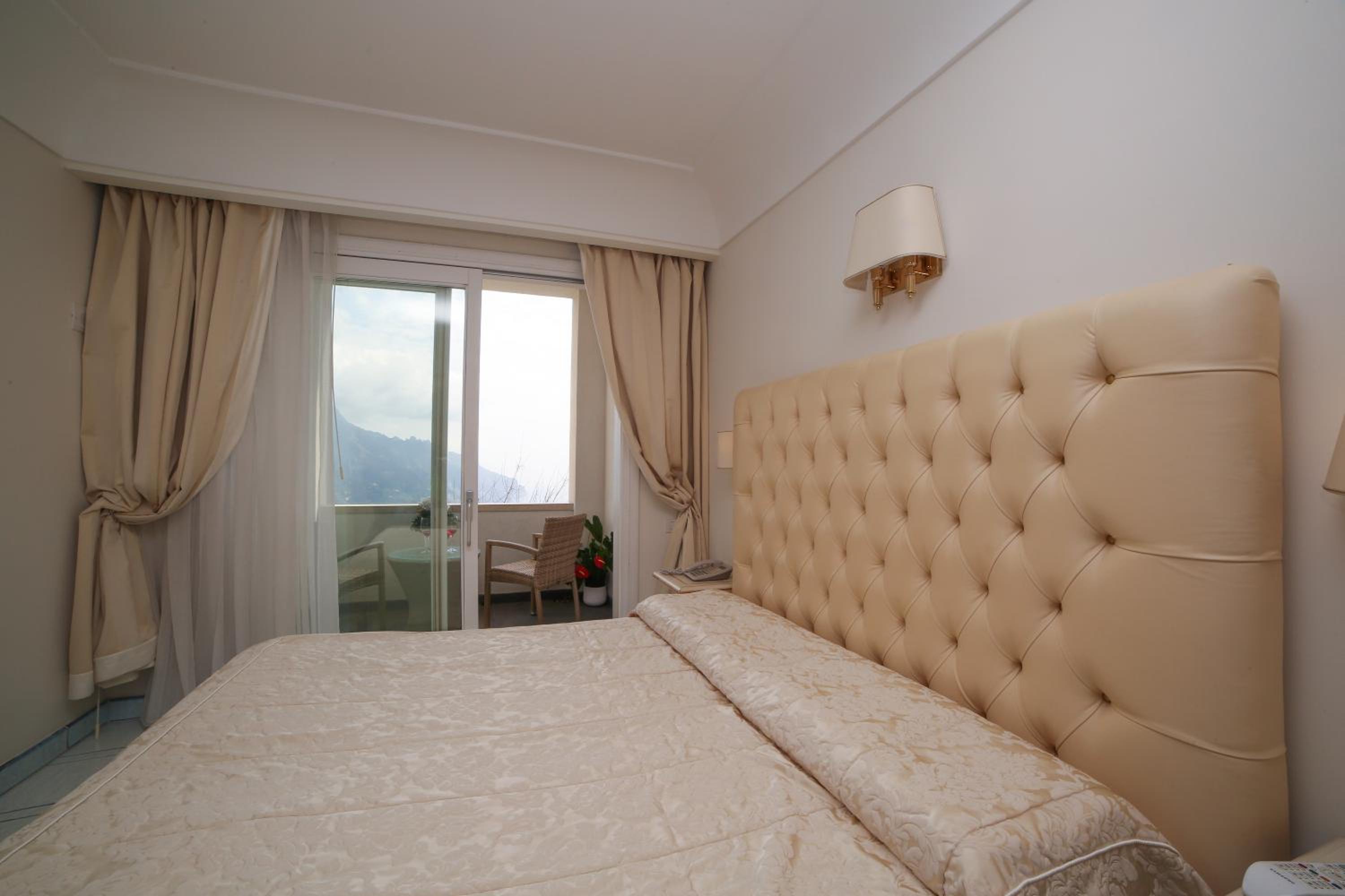Standard Double Room - Photo 1