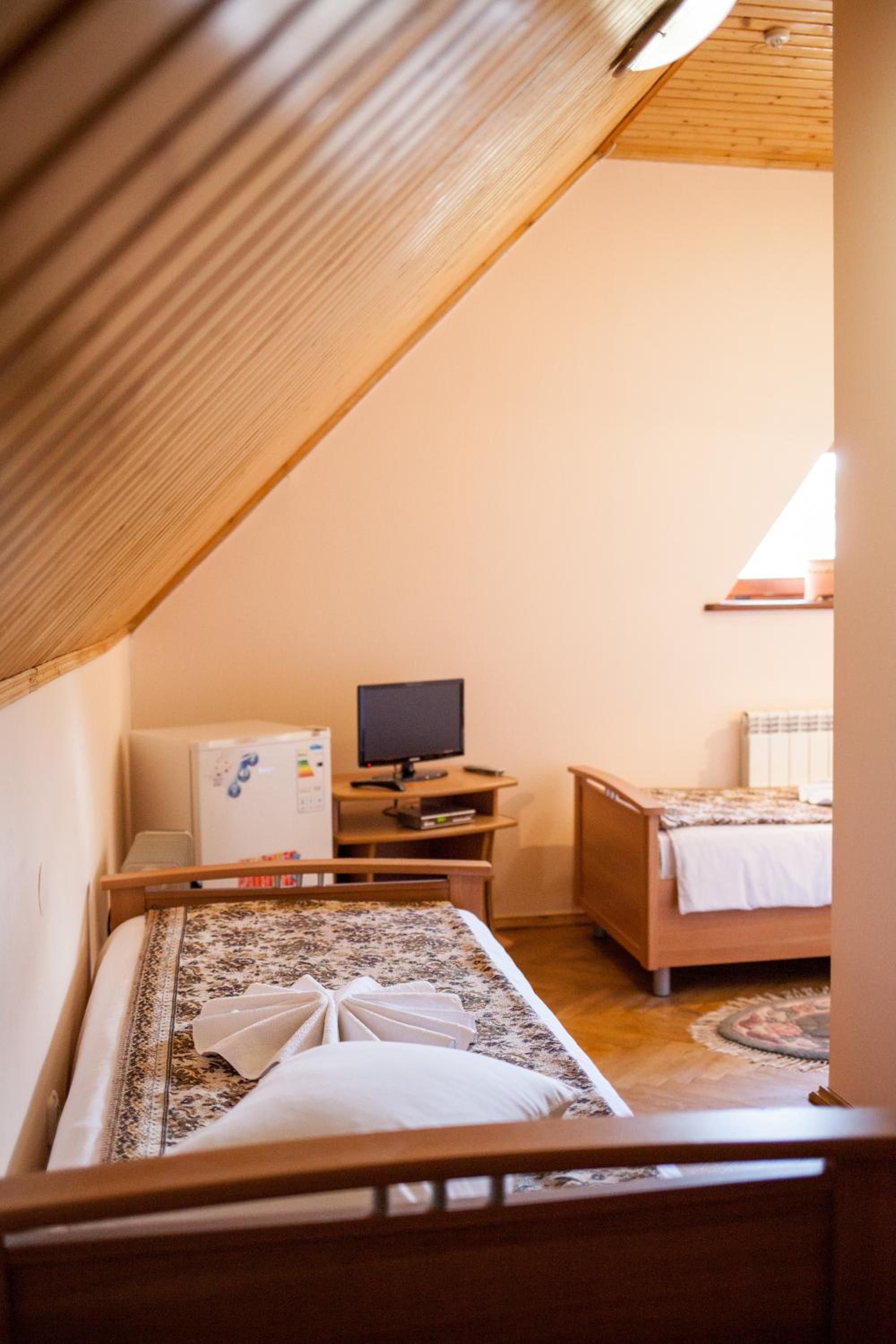 Standard Twin Room photo 2