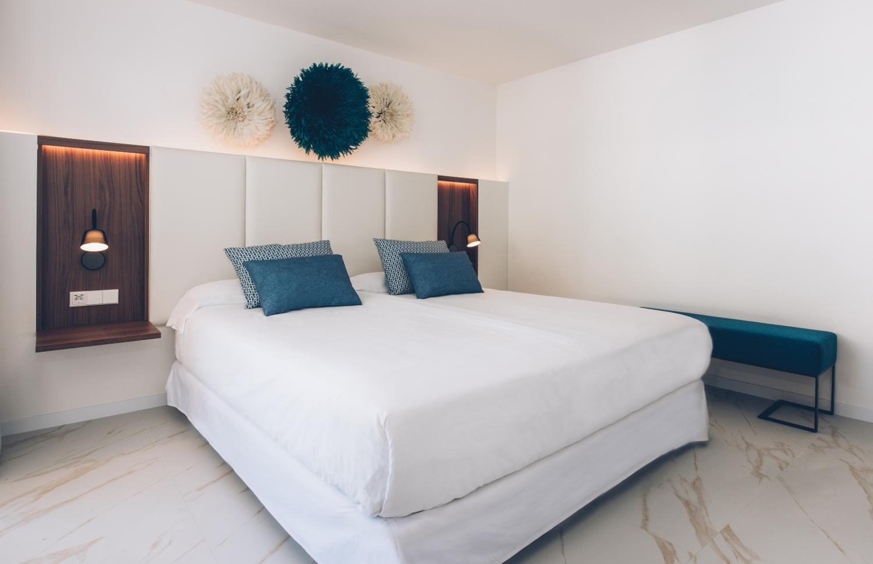 Superior Double Room (1 Adult) - Photo 3