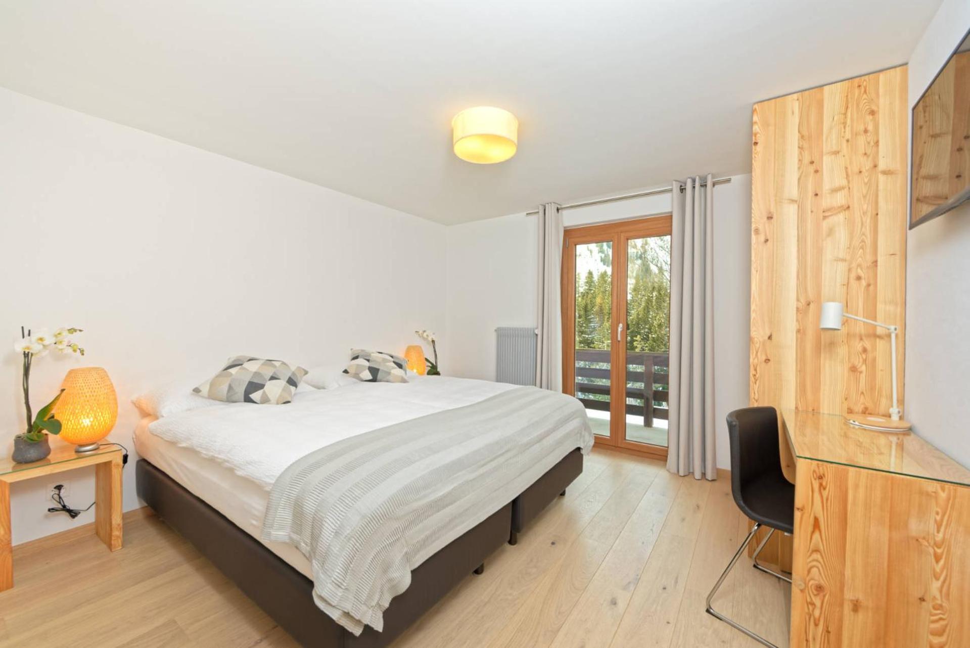Twin Room with Mountain View photo 2