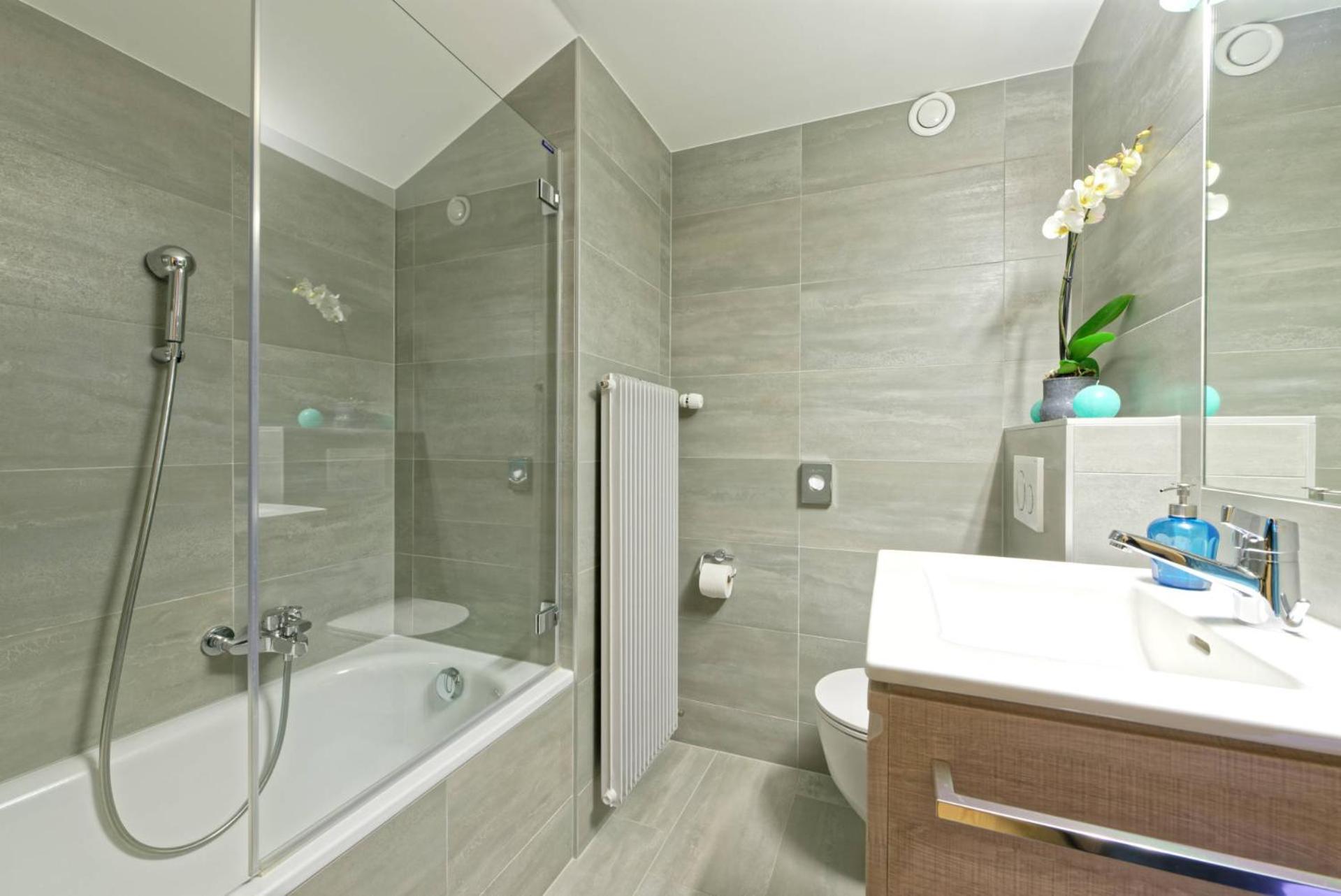 Twin Room with Mountain View photo 1