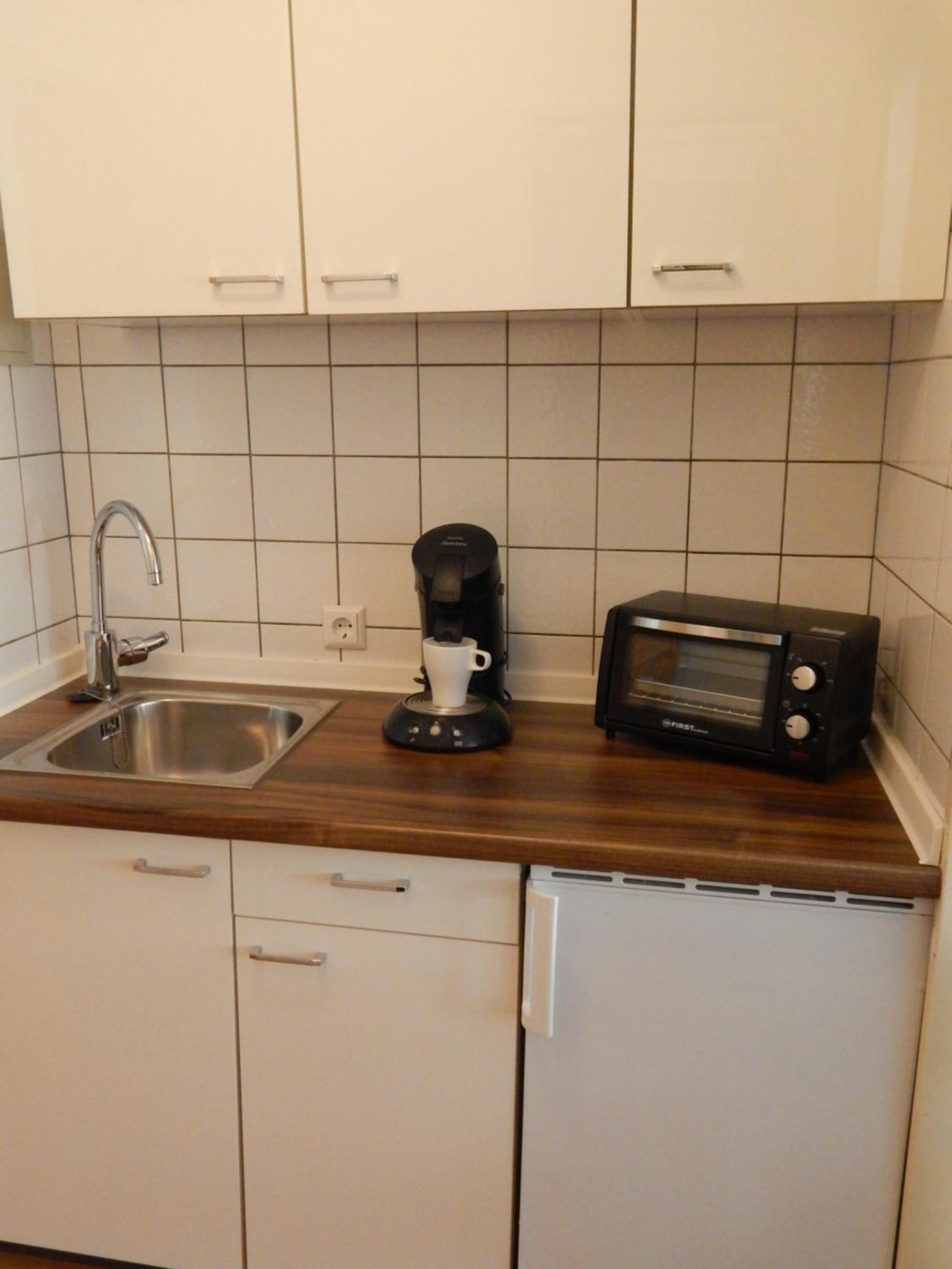 Apartment with Balcony photo 3