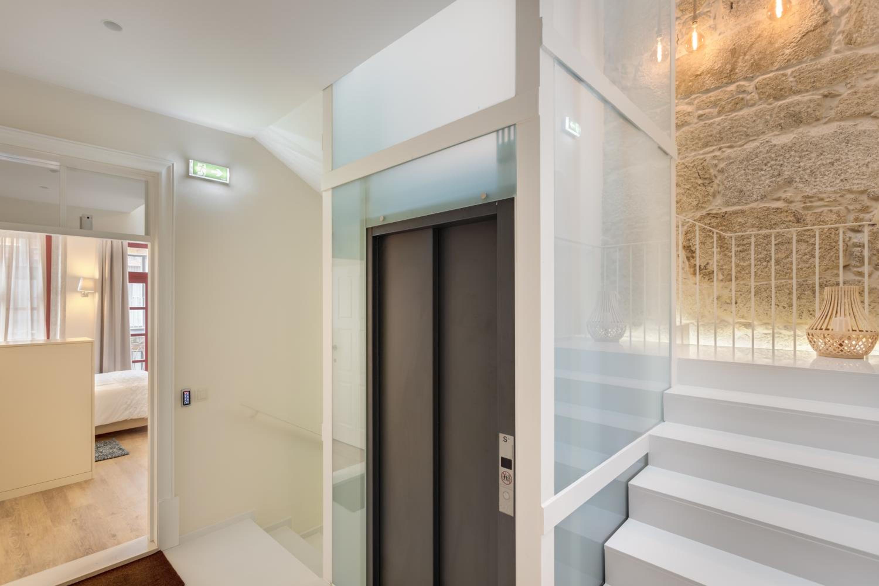 Superior Studio with Balcony photo 2