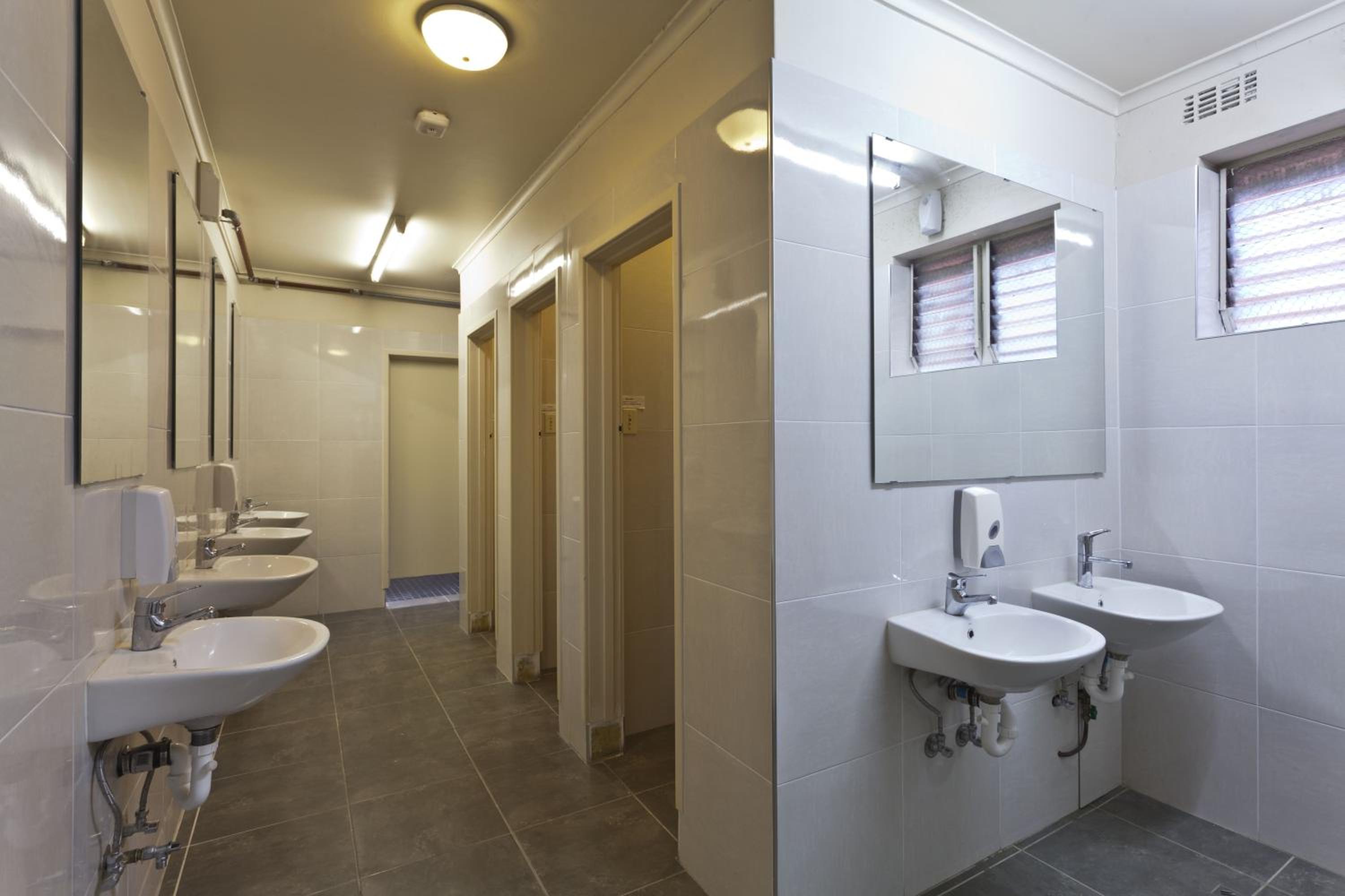 Double Room with Shared Bathroom - Special Offer photo 3