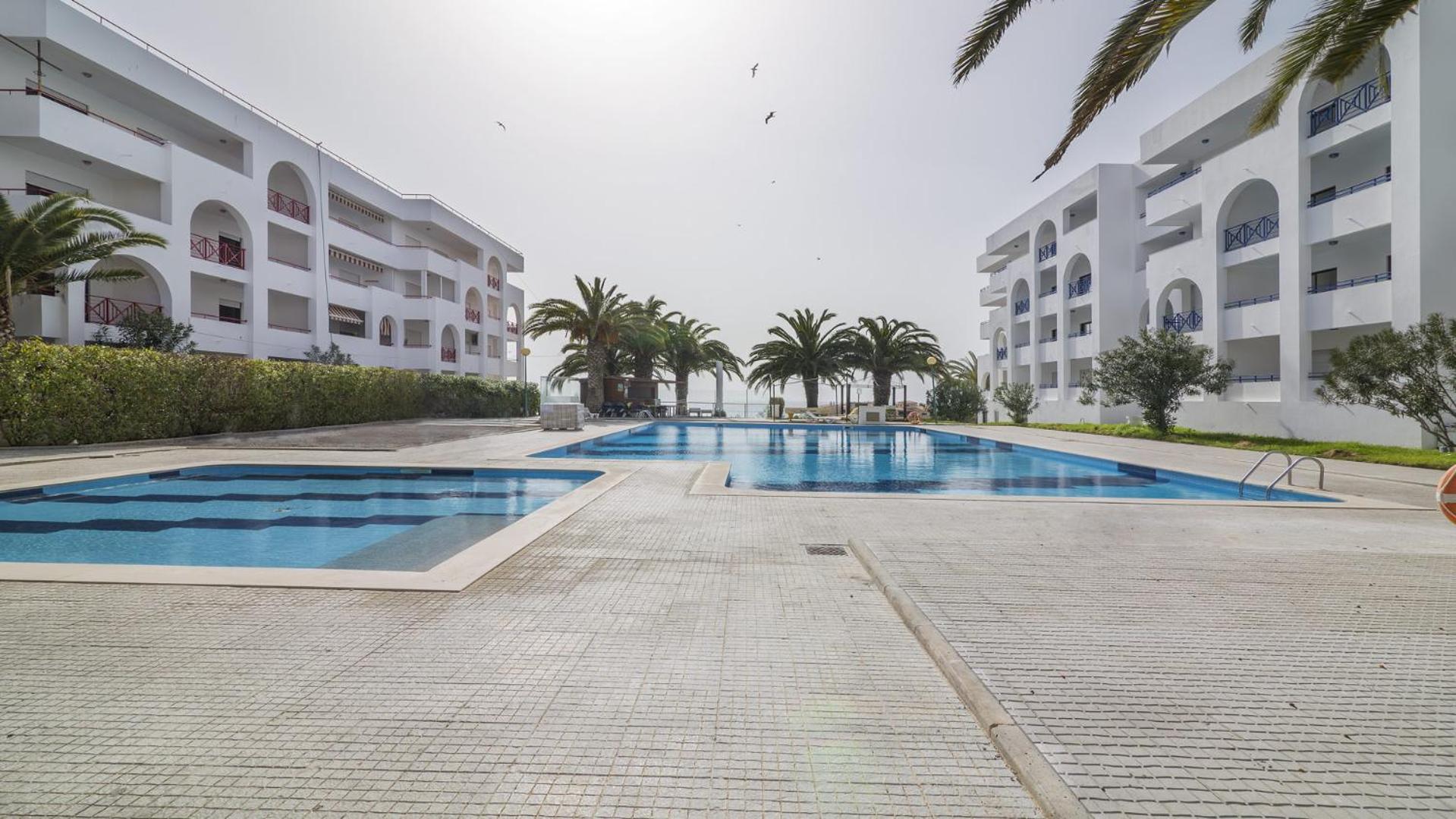 Two-Bedroom Apartment with Balcony photo 2