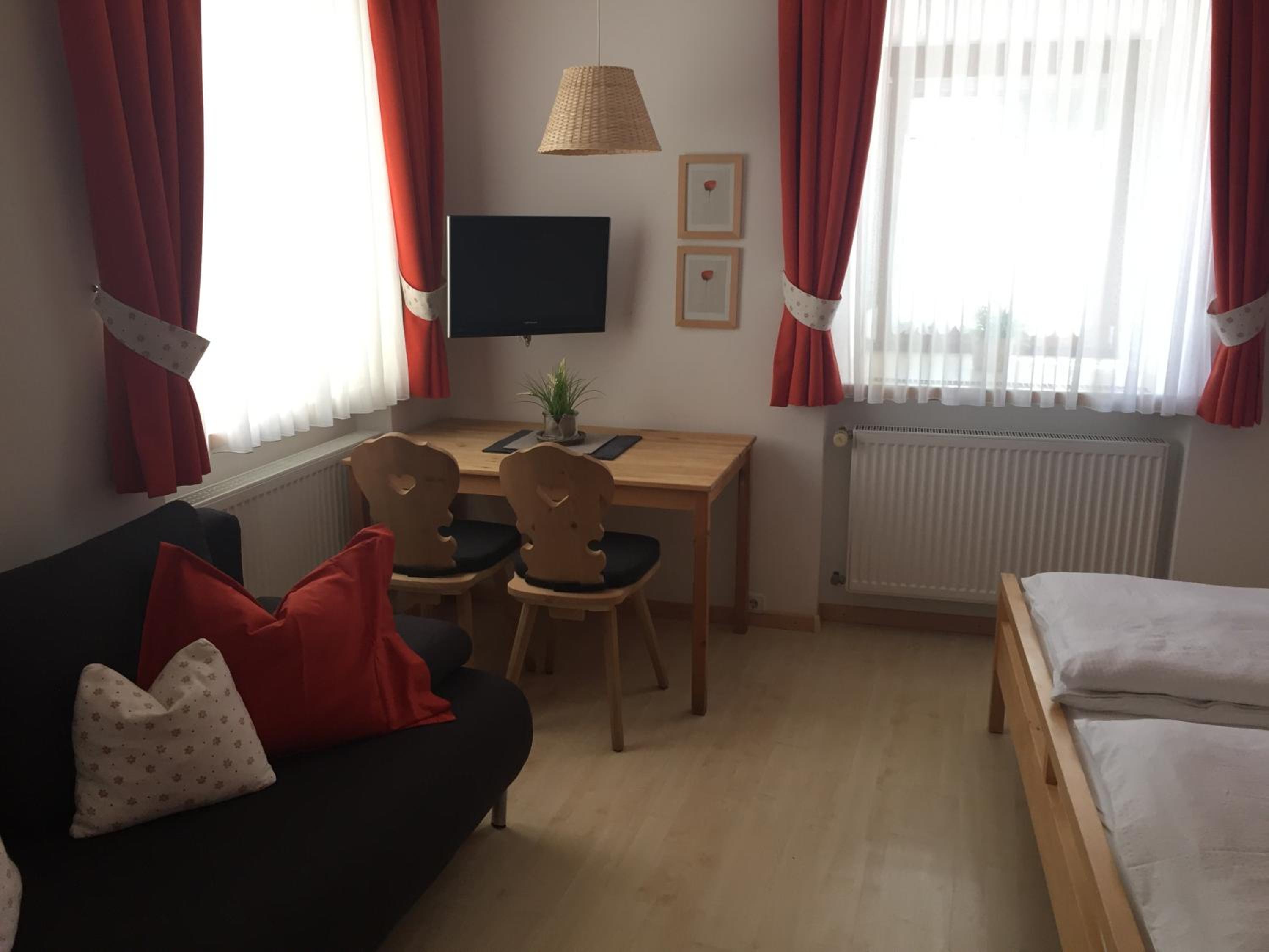Studio (2 Adults + 1 Child)