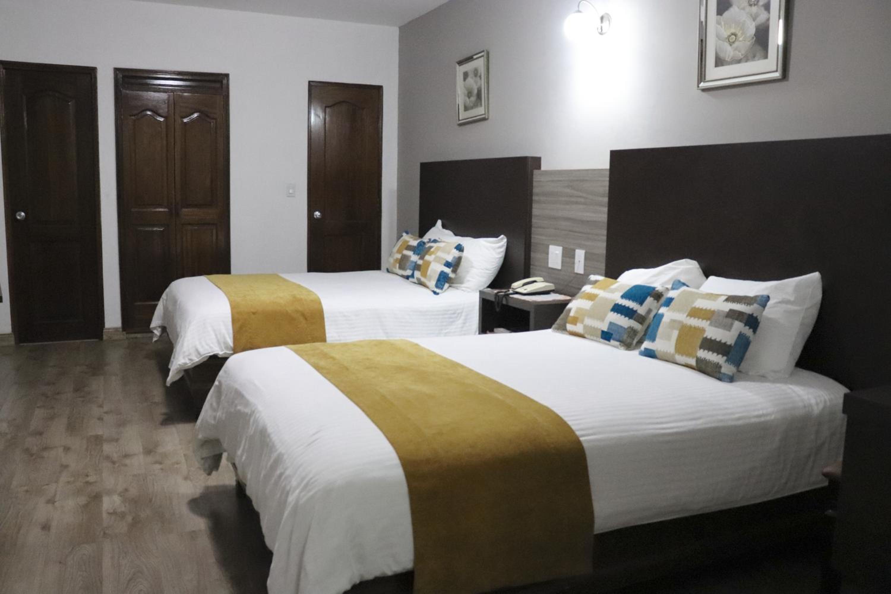 Double Room with Two Double Beds photo 3