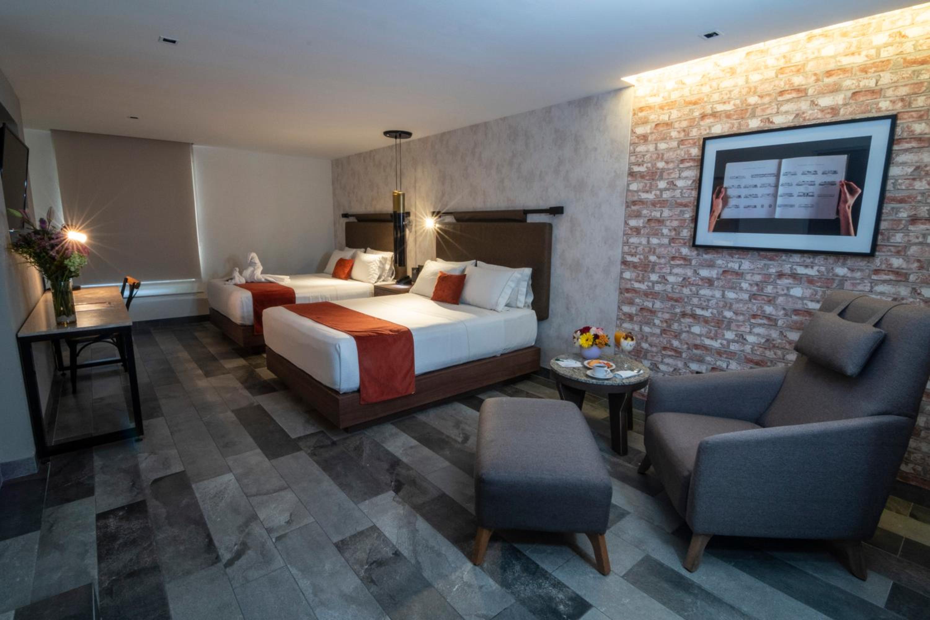 Double Room - Photo 5