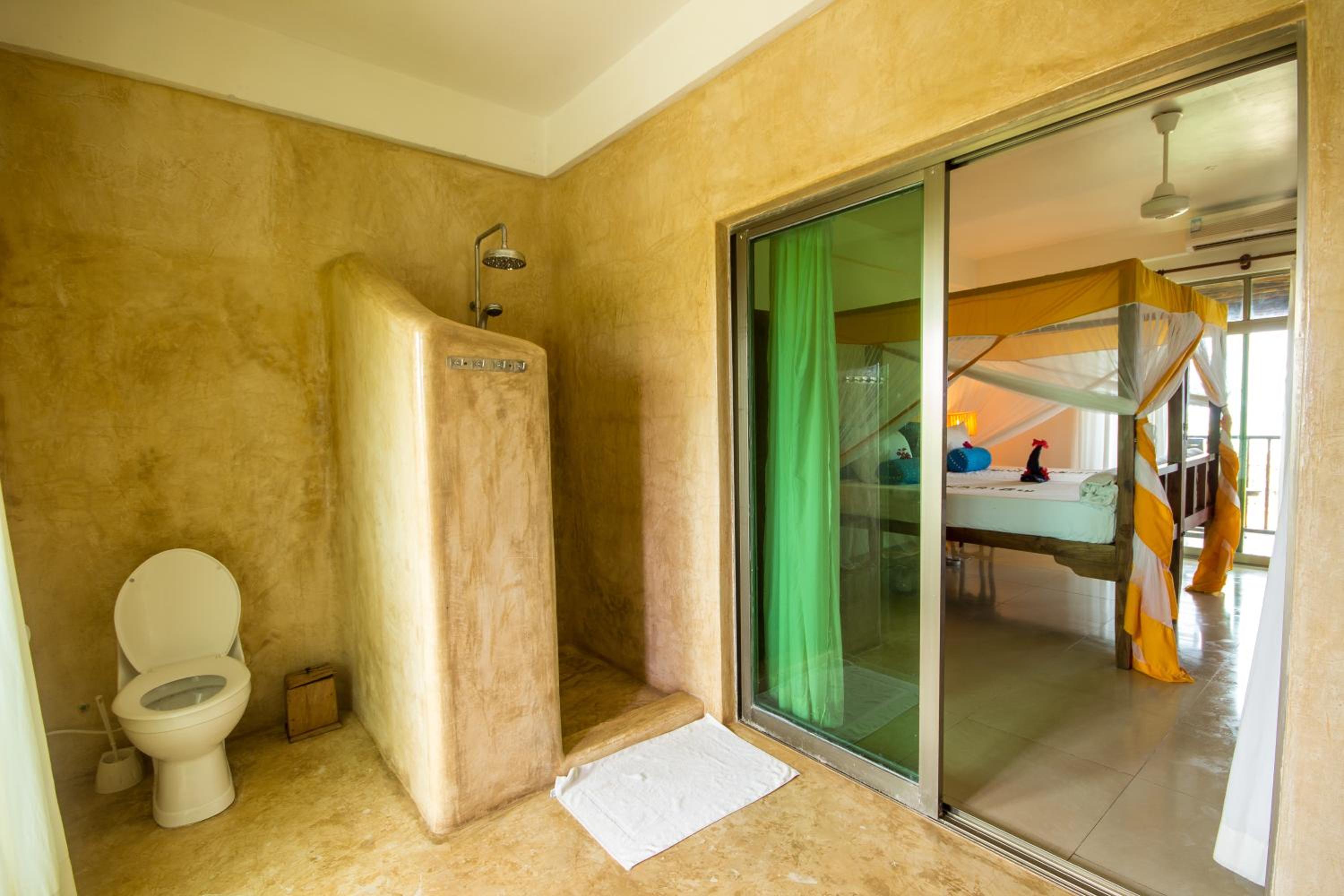 Double or Twin Room with Garden View - Photo 9