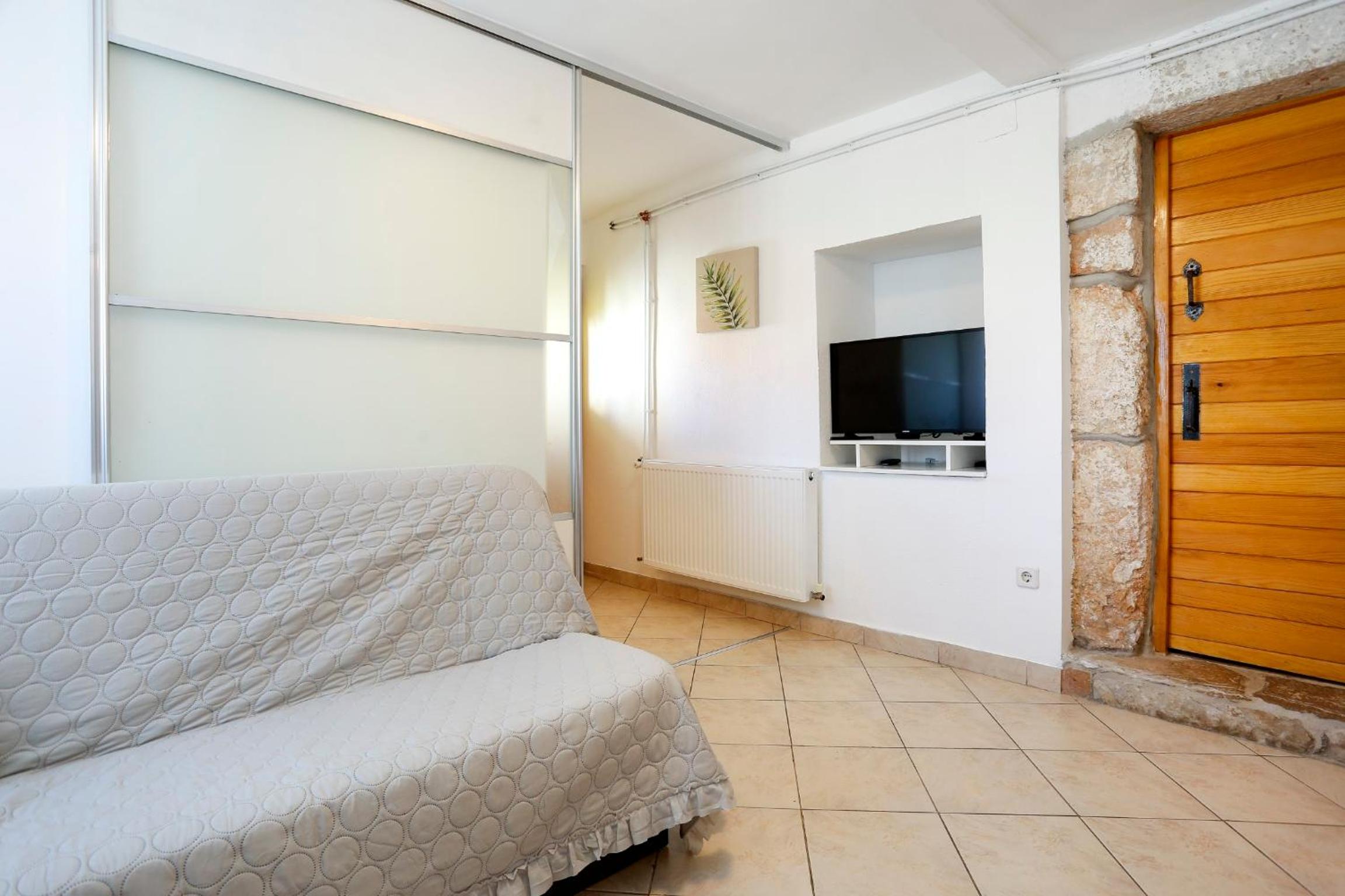 Apartment with Mountain View photo 1