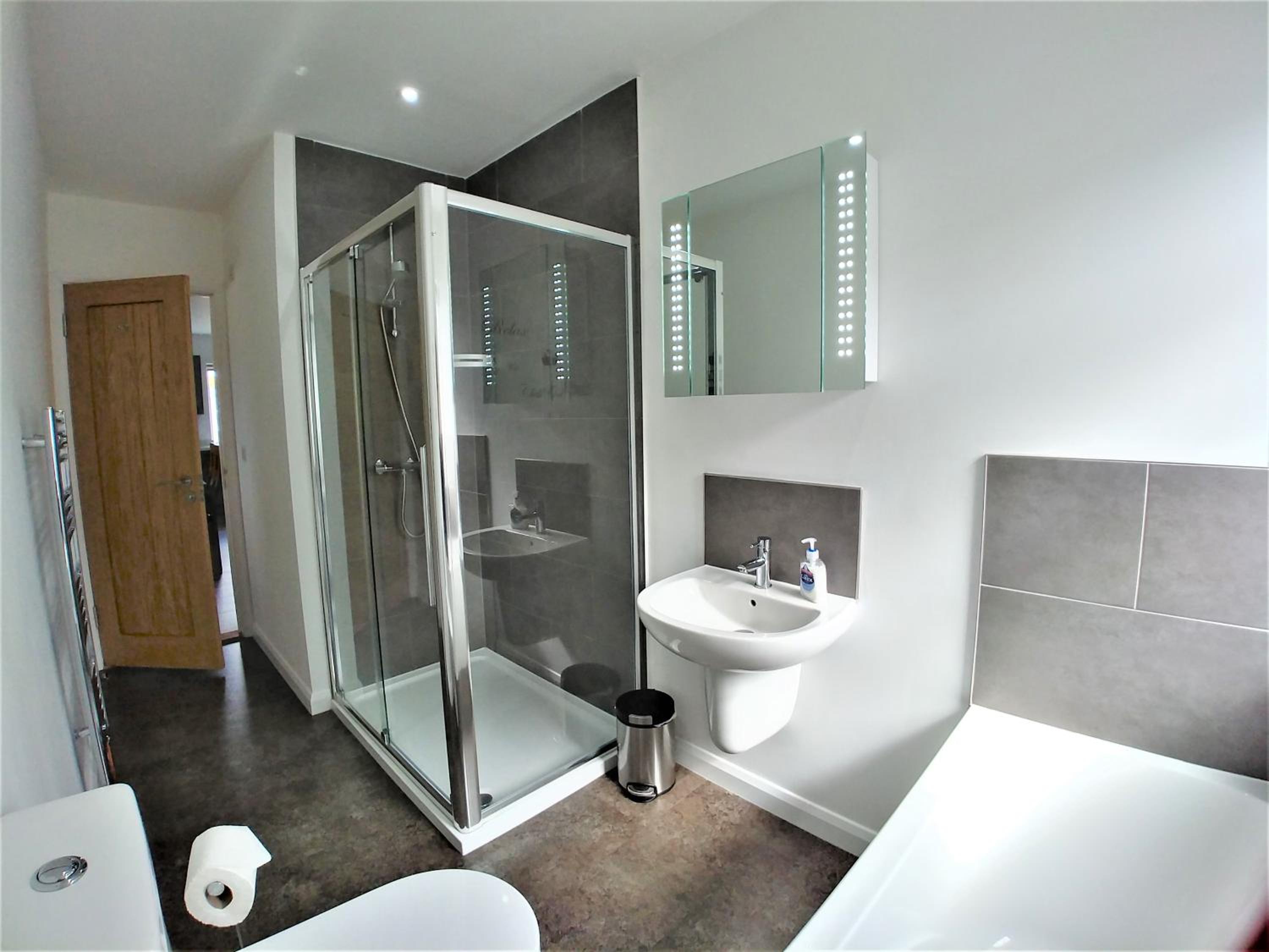 Three-Bedroom Apartment with Terrace photo 3