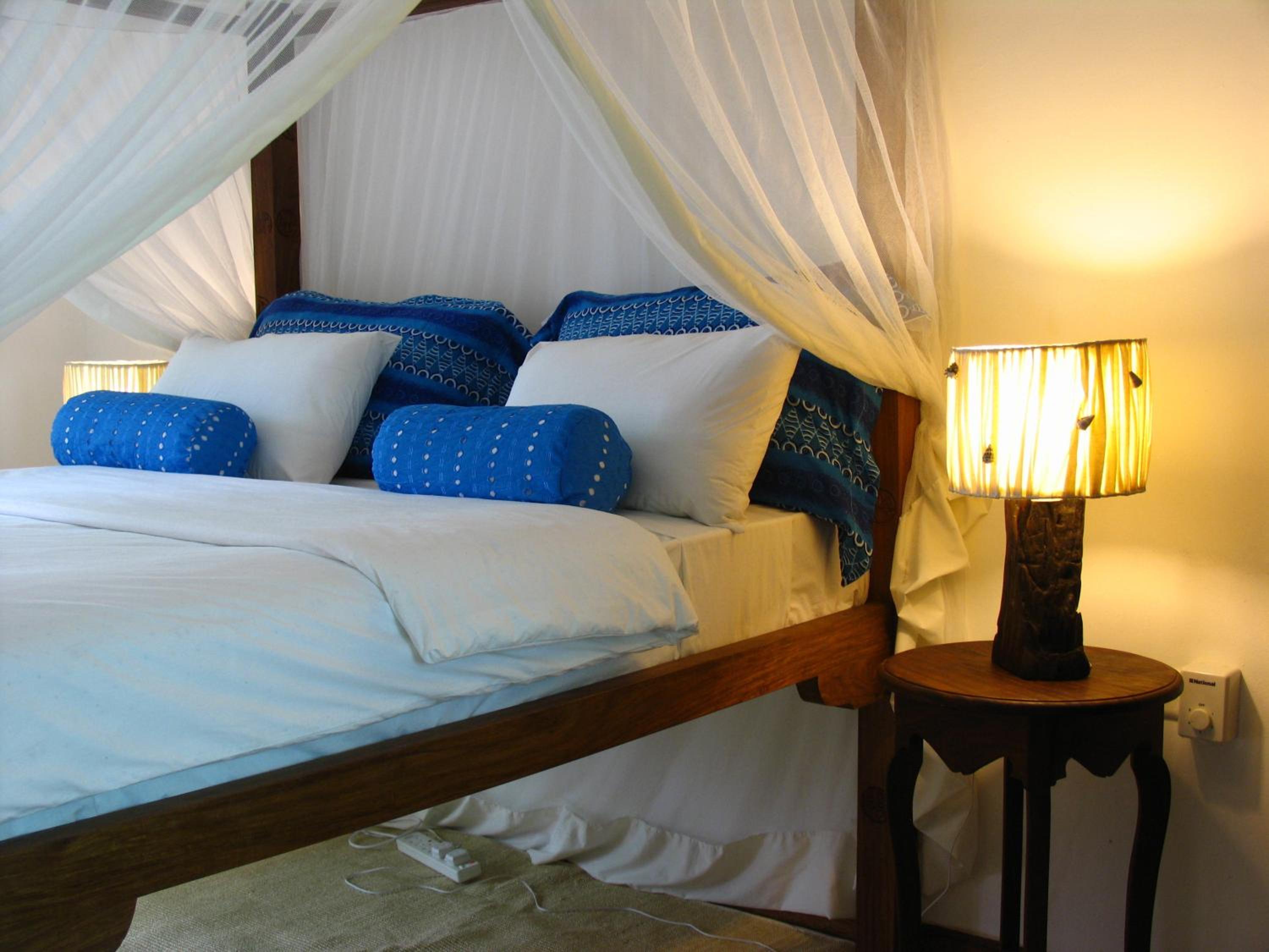 Double or Twin Room with Garden View - Photo 6