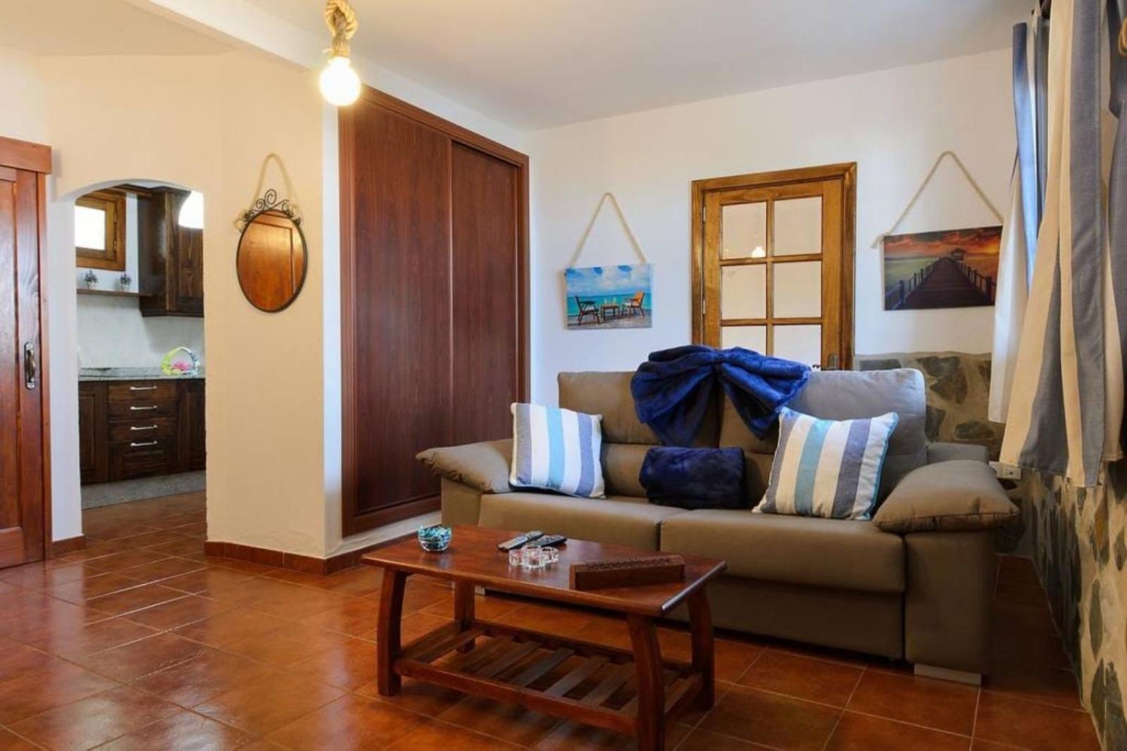 One-Bedroom Apartment - Photo 9