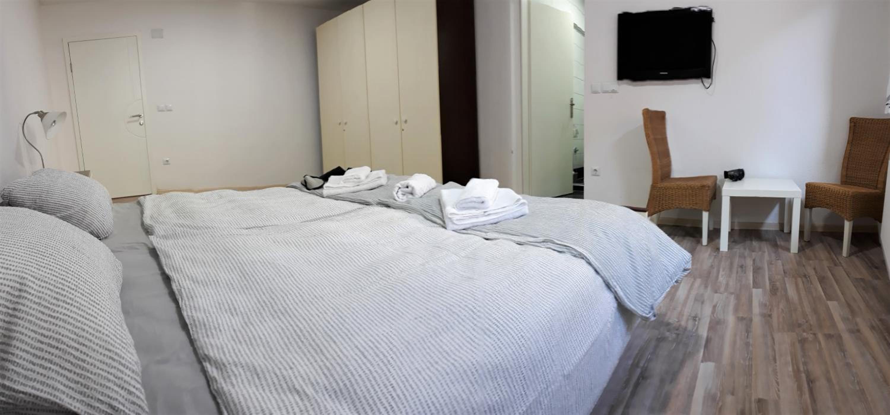 Triple Room with Private Bathroom photo 1