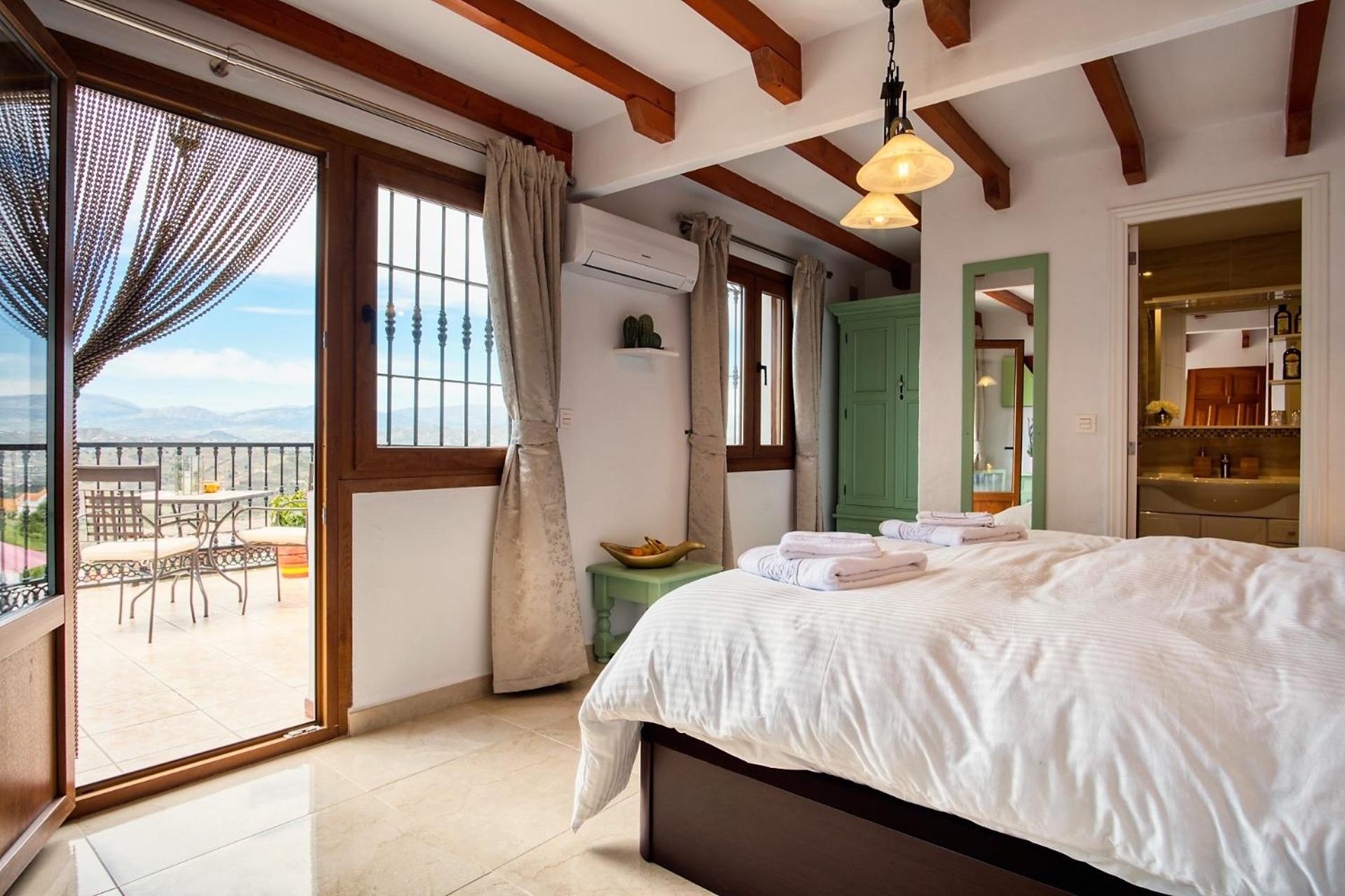 Superior Double or Twin Room with Terrace photo 3