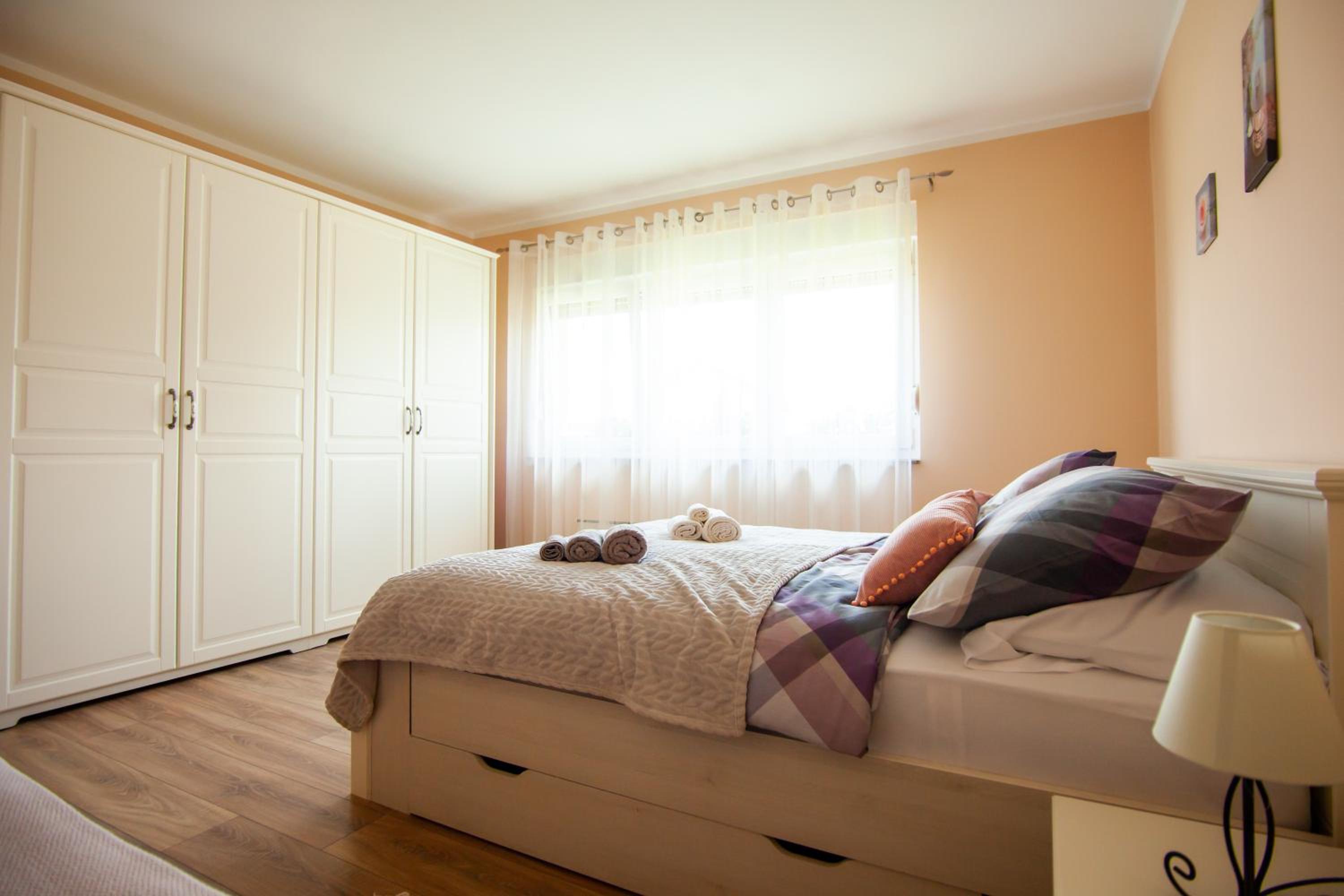 One-Bedroom Apartment - Photo 26