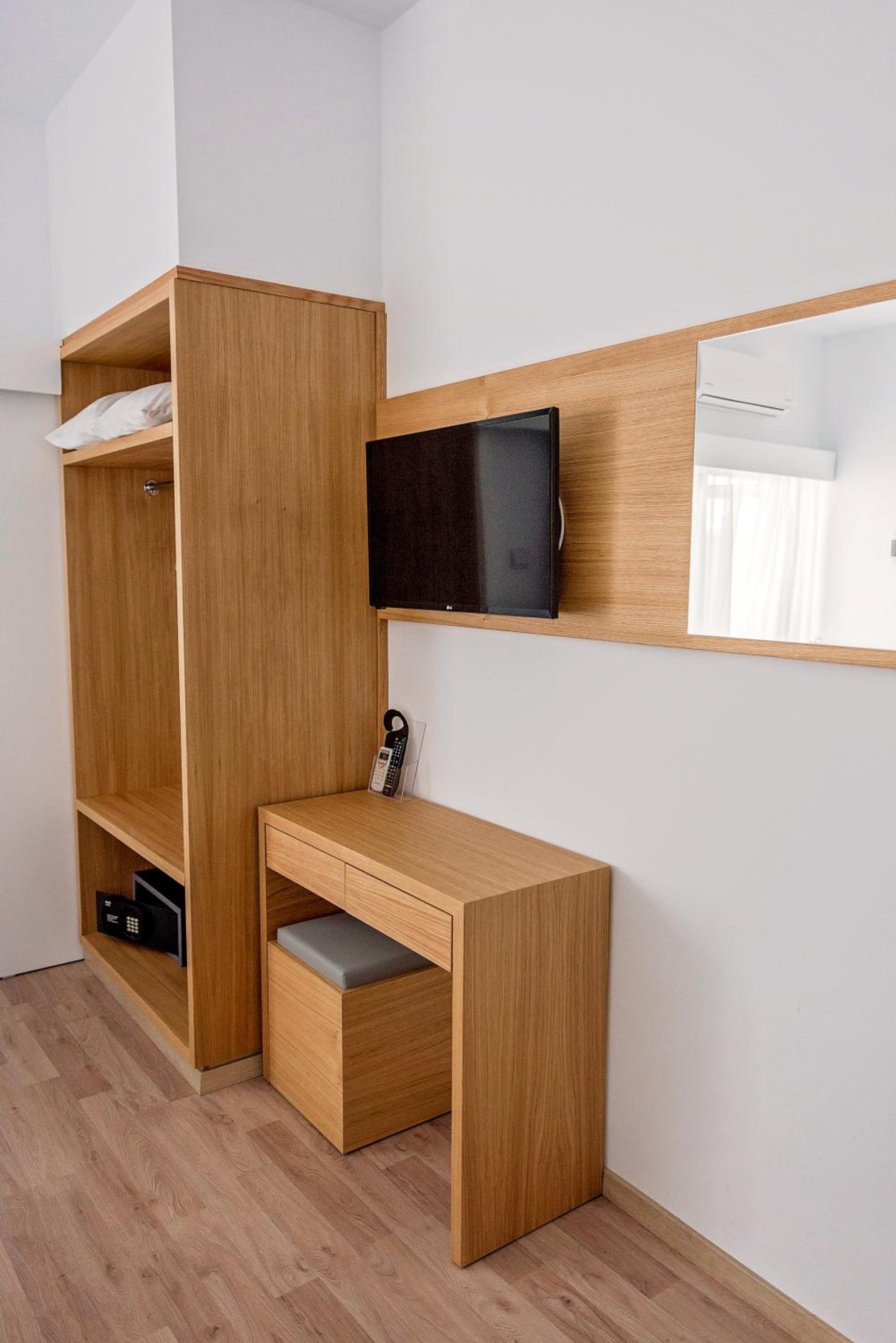 Twin Room - Photo 5