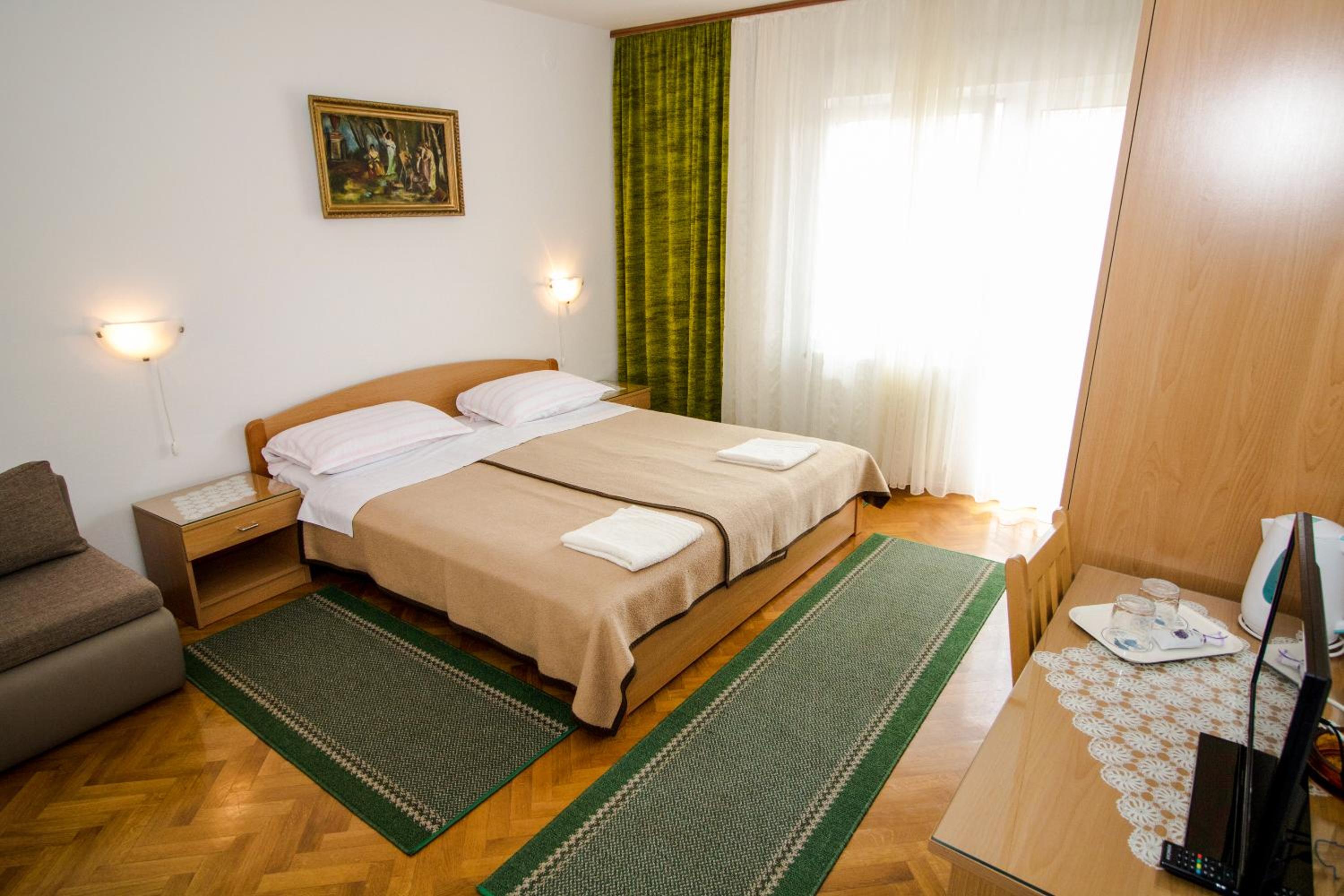 Double Room with Balcony photo 2
