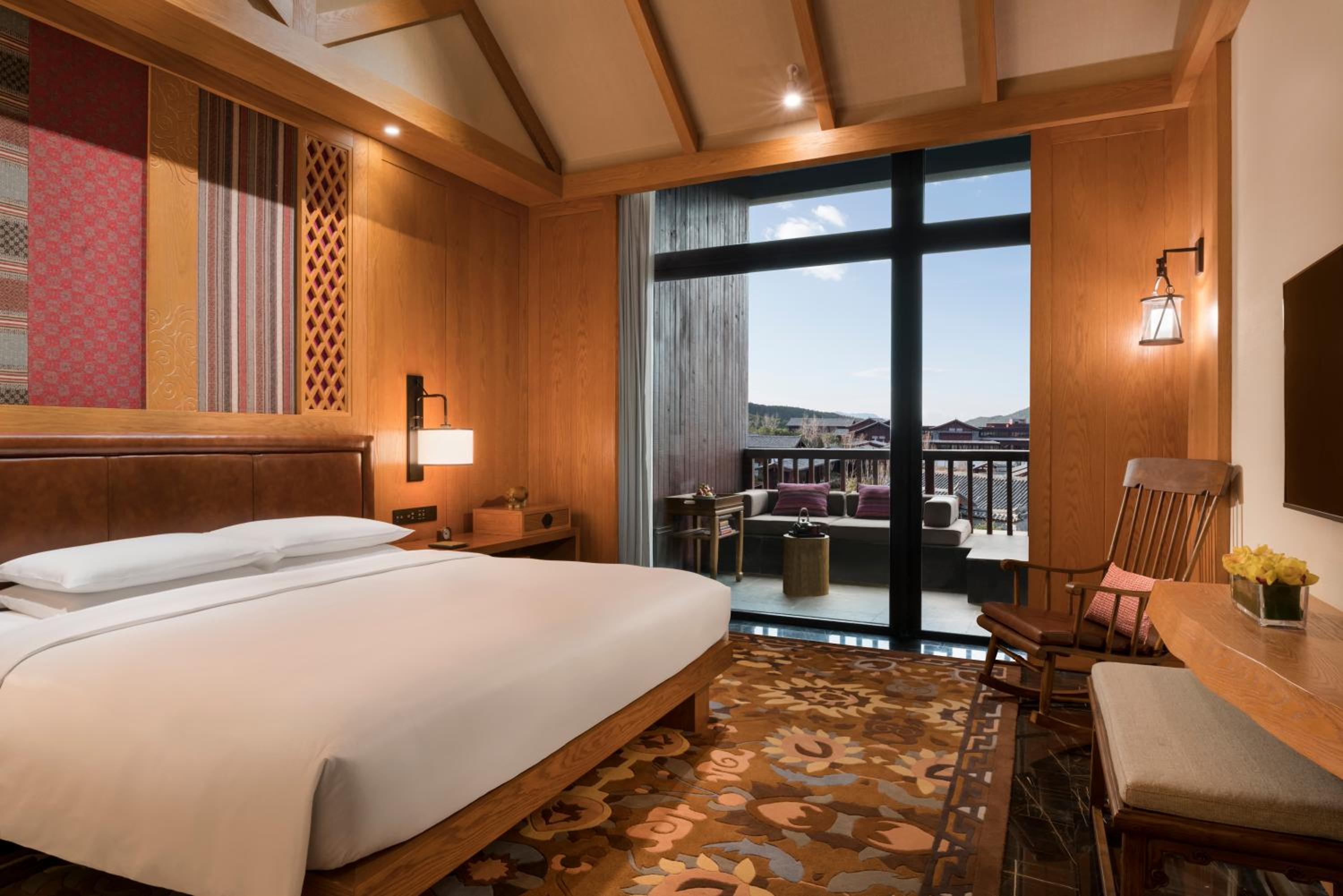 Mountain Grand Suite - King Room photo 1