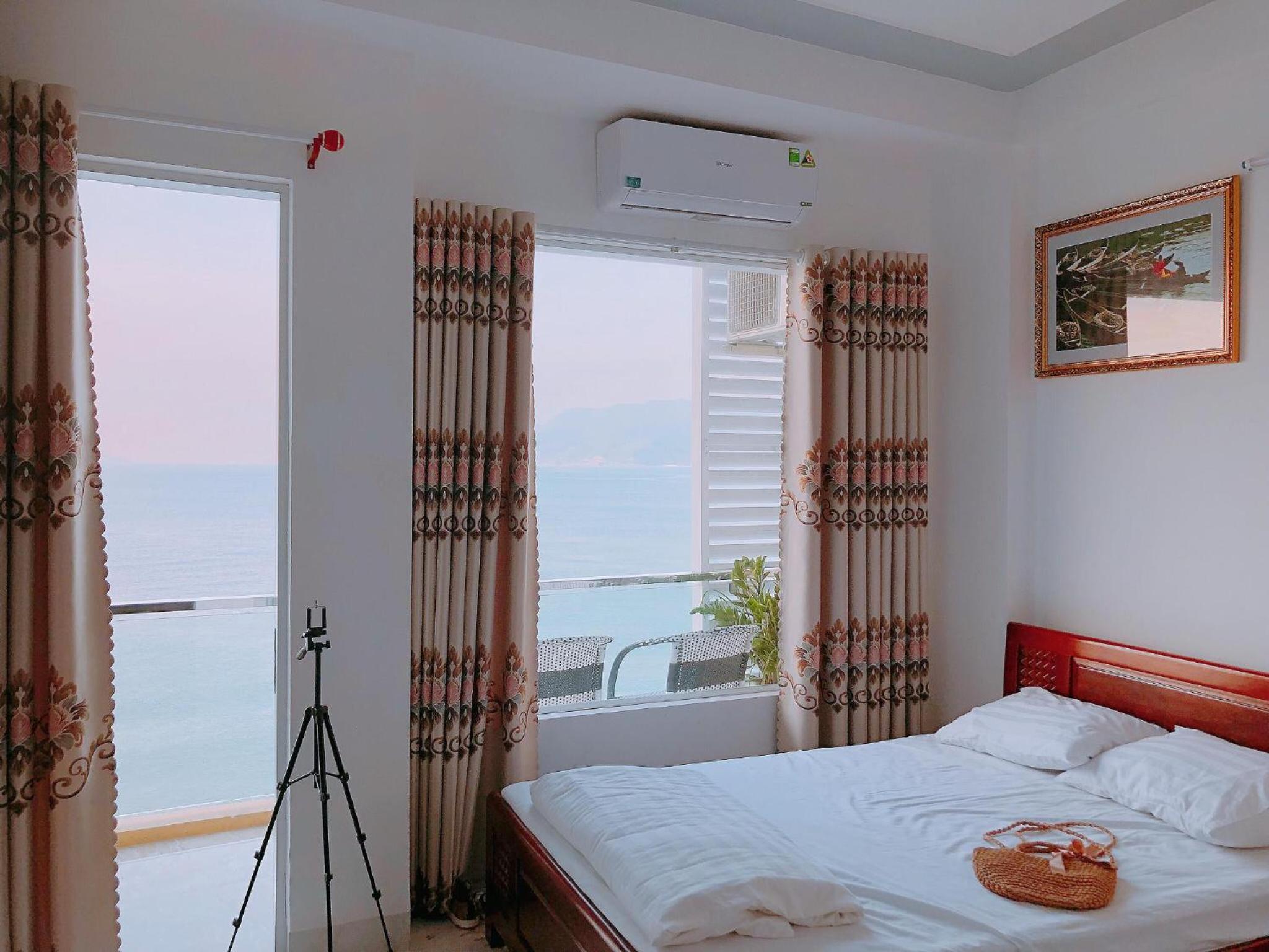 Double Room With Balcony And Sea View photo 3